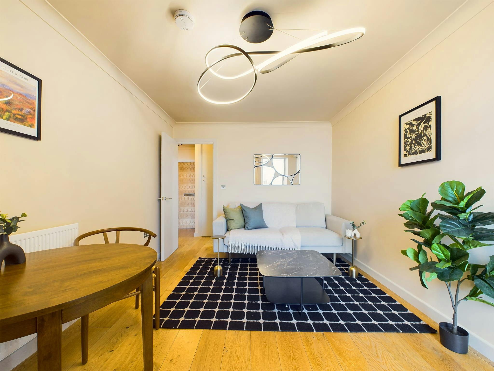 House Gregale Holborn Holborn: Luxury 1-Bedroom Apartment with Spa and Pets Allowed, Holborn London