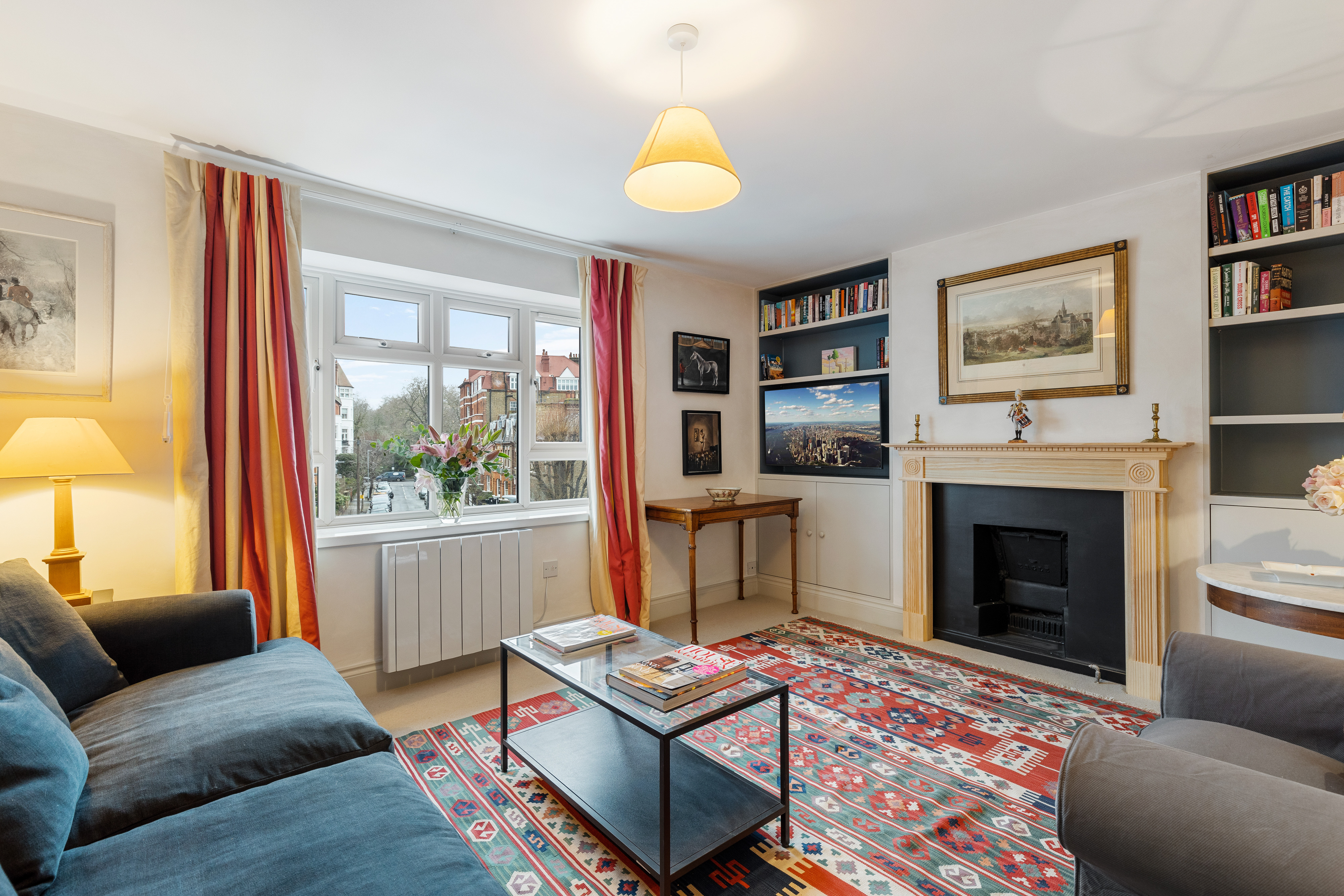 House Gregale Wandsworth Battersea: Luxury 2-Bedroom Apartment with Spa and Private Parking, Battersea London
