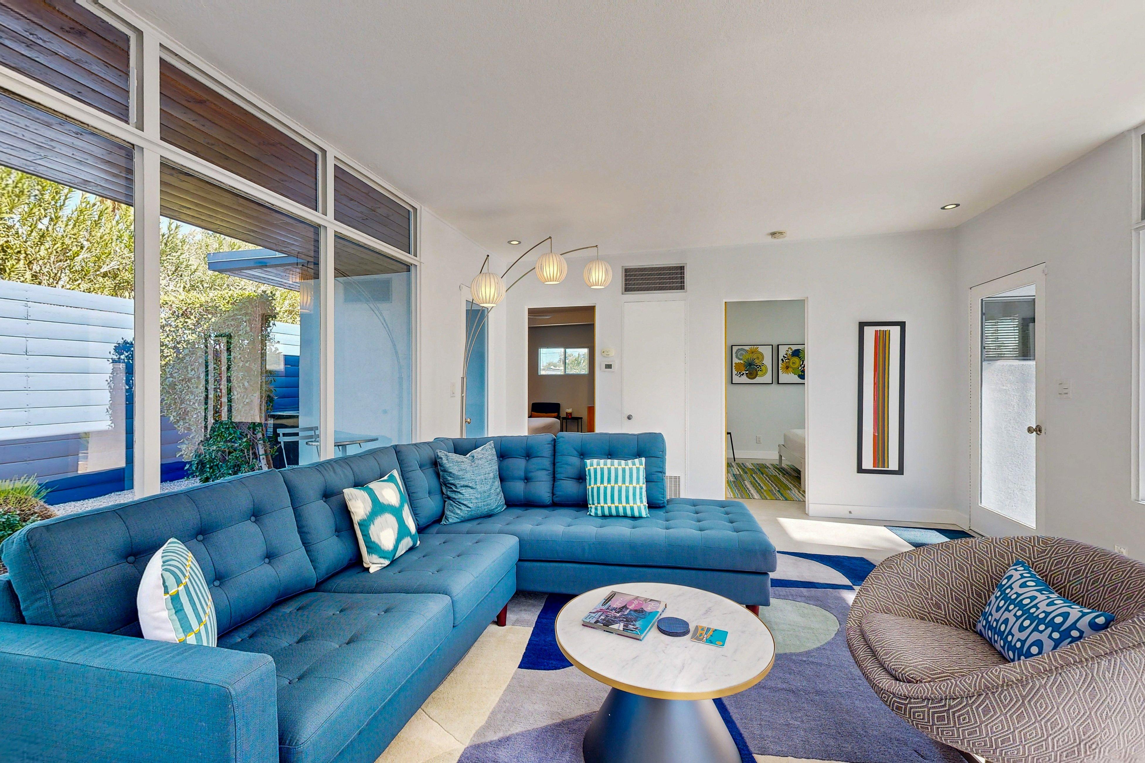 House Harmattan MovieColony PalmSprings: Luxury 2-Bedroom Villa with Private Pool and Tennis Court, Palm Springs