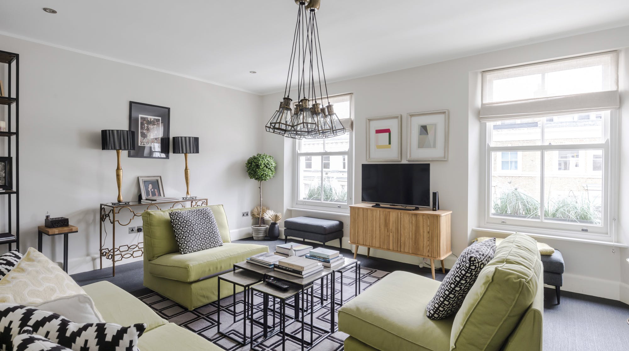 House Heather Abingdon EarlsCourt: Luxury 2-Bedroom Apartment with Spa and Private Parking in Earls Court, London