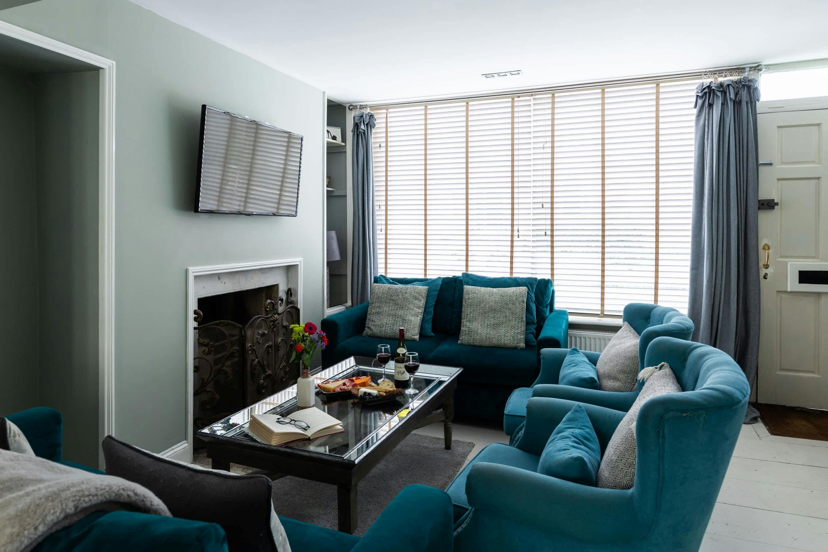 House Heather Claverton Somerset: Luxury 4-Bedroom Townhouse with Spa and Family Friendly Amenities, Bath