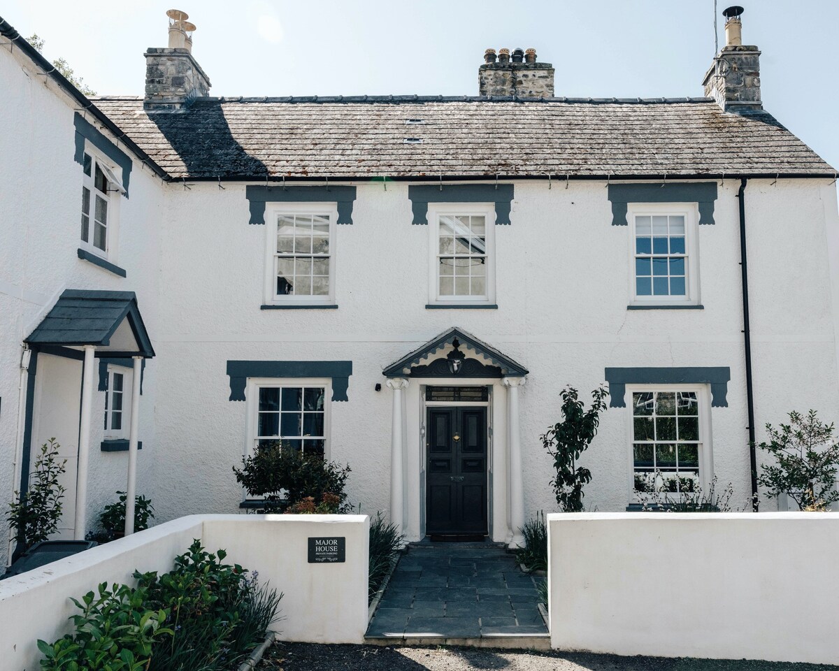 House Helm Caerfai Haverfordwest: Luxury 4-Bedroom Apartment with Sea Views and Spa, Pembrokeshire
