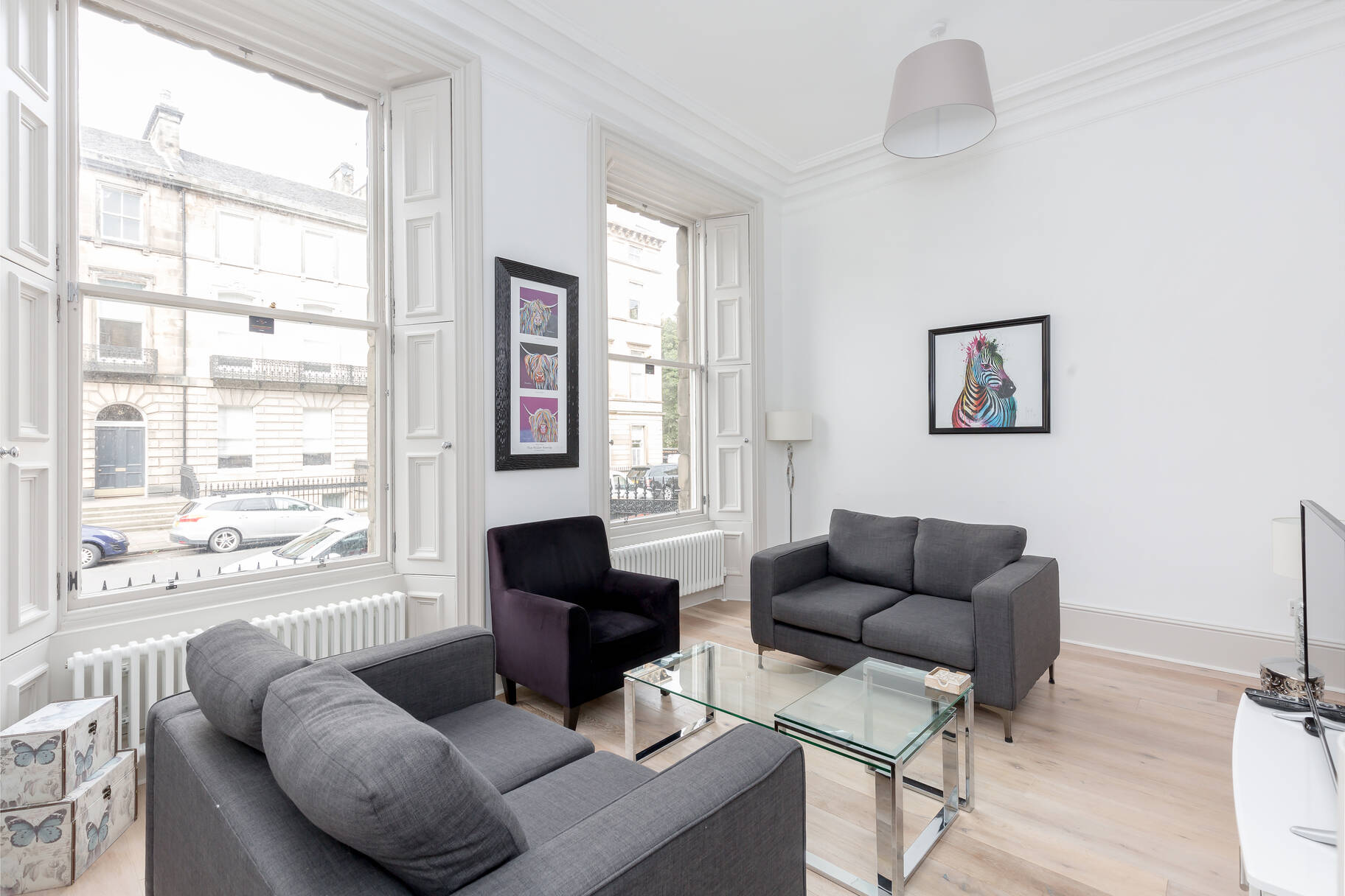 House Helm Caerketton Edinburgh: Luxury 2-Bedroom Apartment with Private Entrance, Family-Friendly, Edinburgh