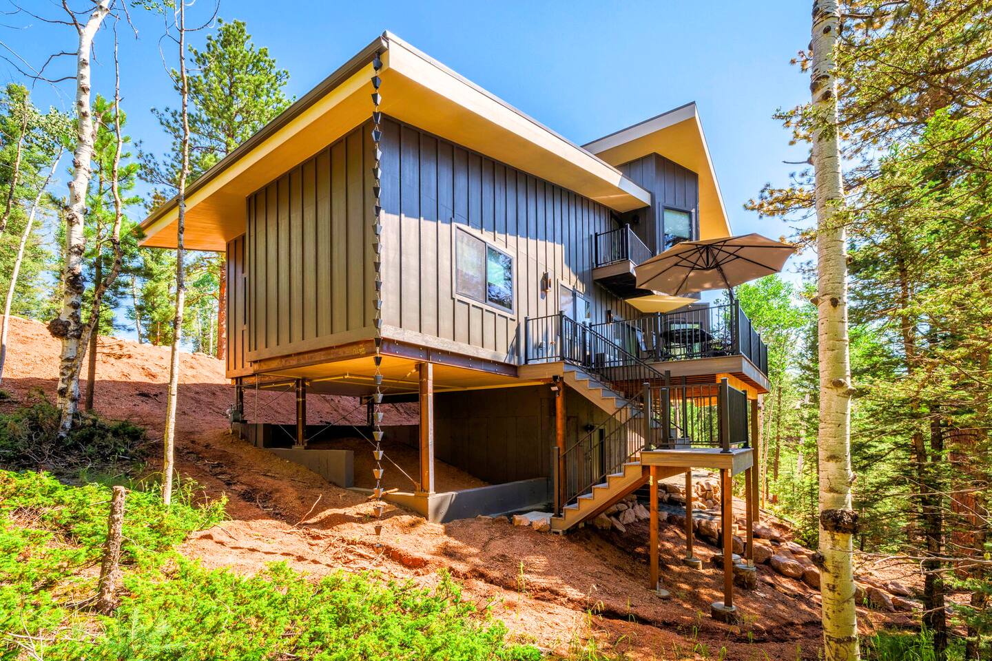 House Helm Florissant Teller: Luxury 3-Bedroom Villa with Air-Con and EV Charger, Teller County Colorado