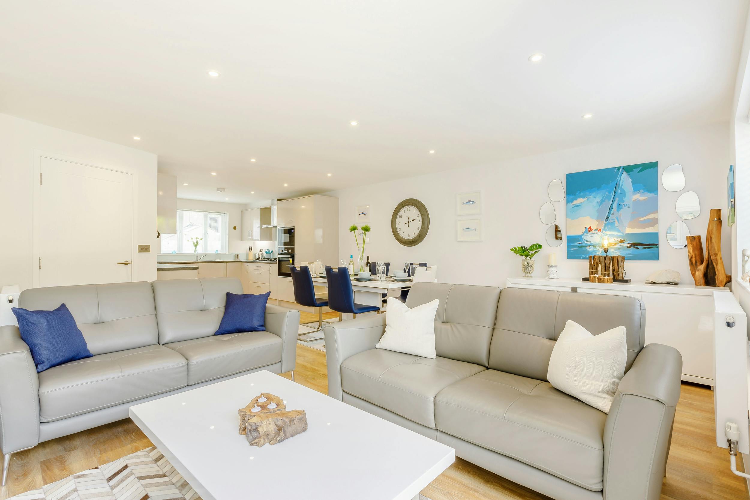 House Helm Frael Lyme Regis: Luxury 3-Bedroom House with Sea Views and Private Parking, Lyme Regis