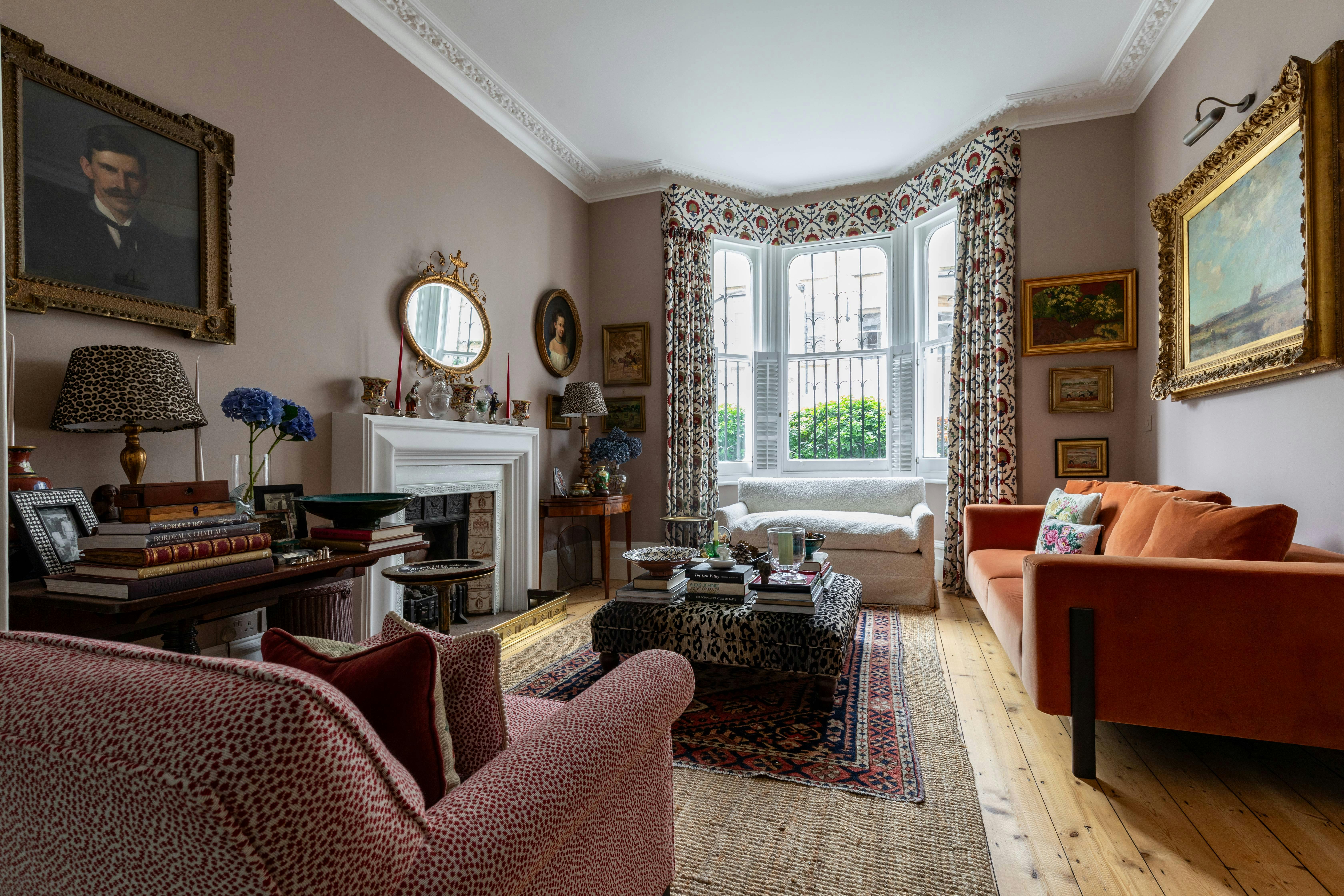 House Helm Fraoch Fulham: Luxury 3-Bedroom Apartment with Spa and Fireplace in Fulham, London