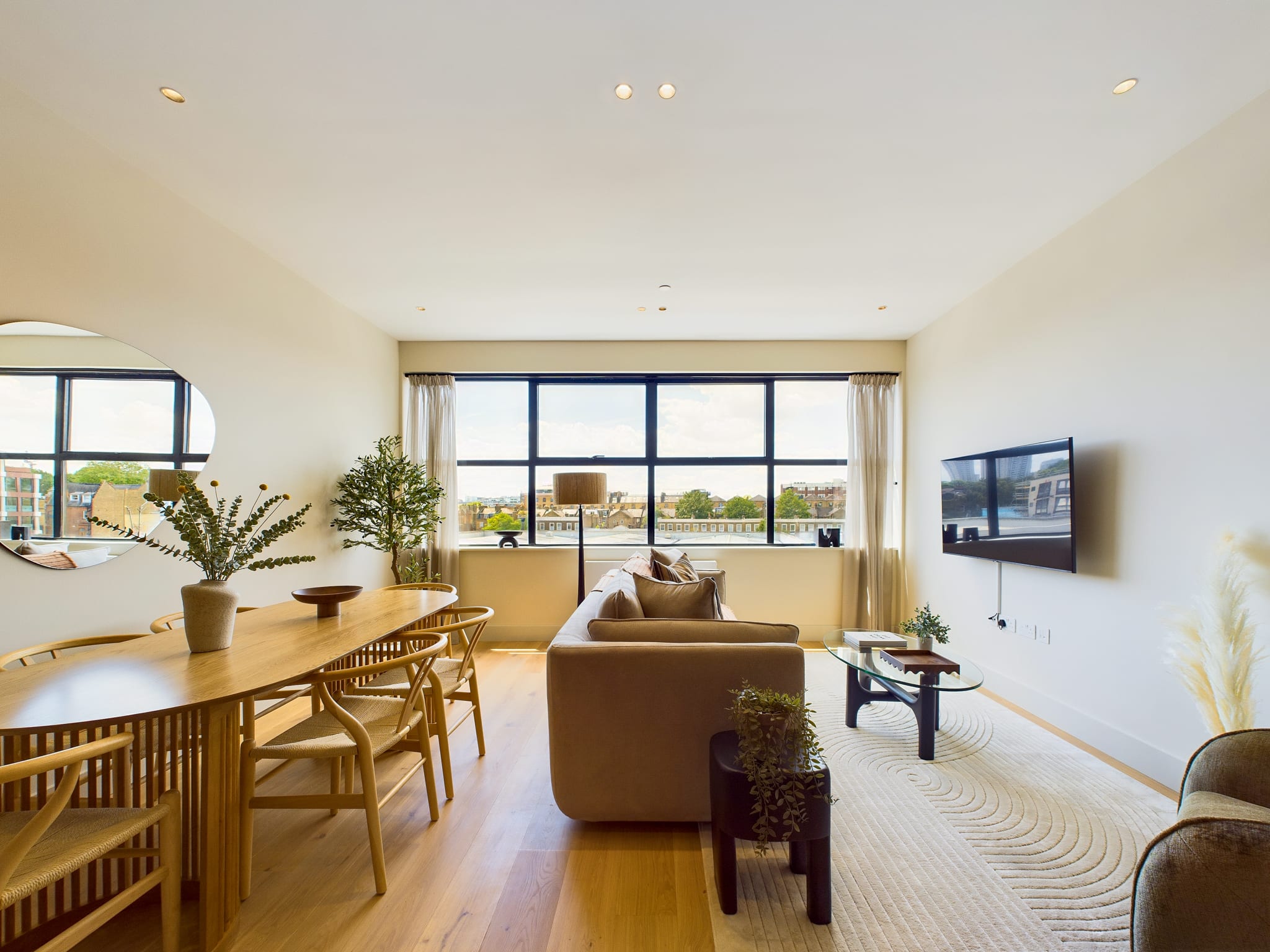 House Ribeira Kentish Town Camden Town: Luxury 2-Bedroom Townhouse with Spa and Balcony, Camden Town London