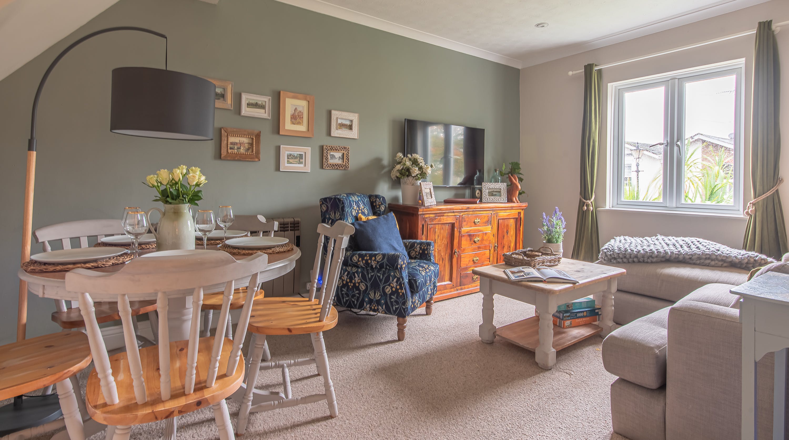 House Helm Frazer Windsor: Luxury 3-Bedroom House with Spa and Private Parking, Windsor