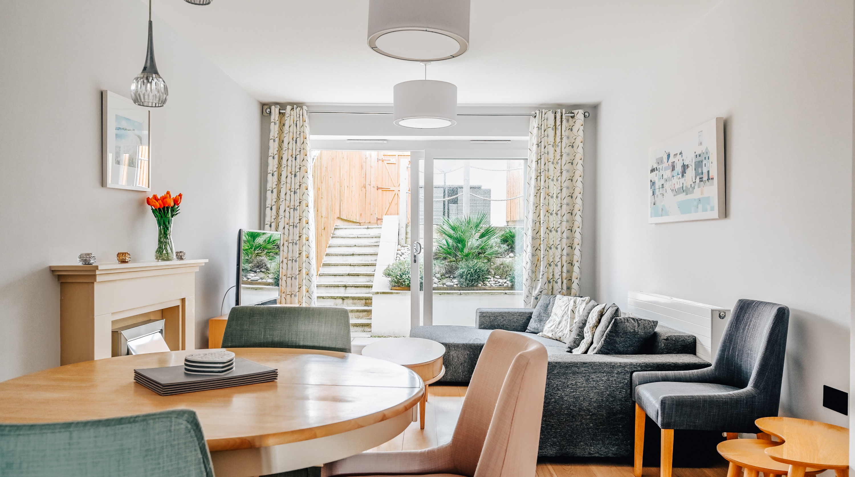 House Helm Gannel Newquay: Luxury 3-Bedroom Villa with Seaview and Spa Near Tolcarne Beach, Newquay