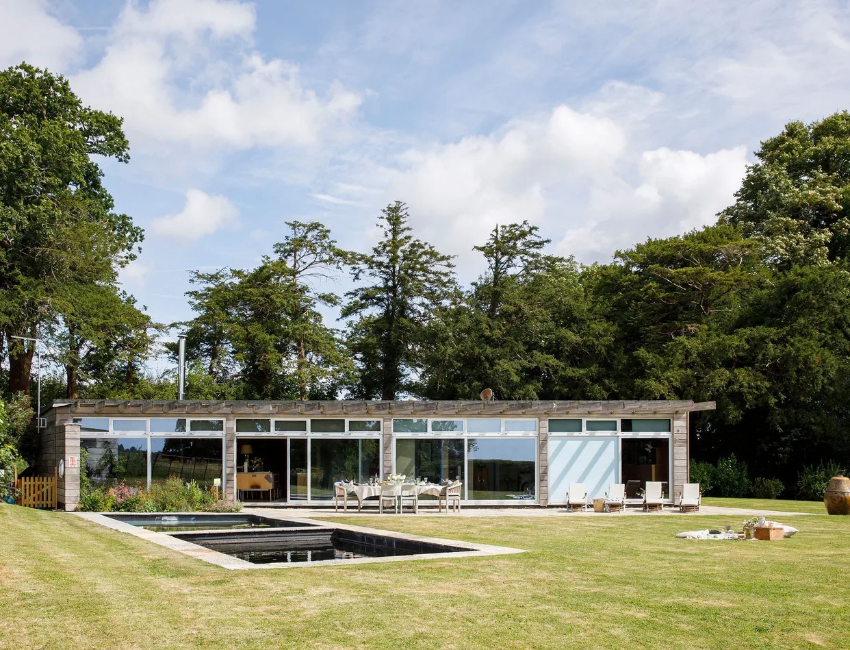 House Helm Gumber Hill Chichester: Luxury 2-Bedroom House with Hot Tub and Countryside Views, Chichester