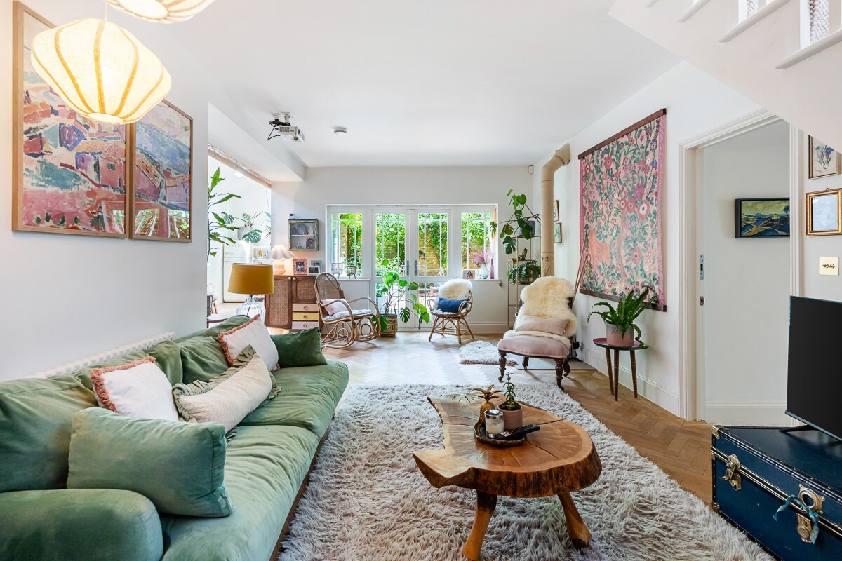 House Helm Gunnersbury Hammersmith: Luxury 4-Bedroom House with Spa and Private Parking, Hammersmith London