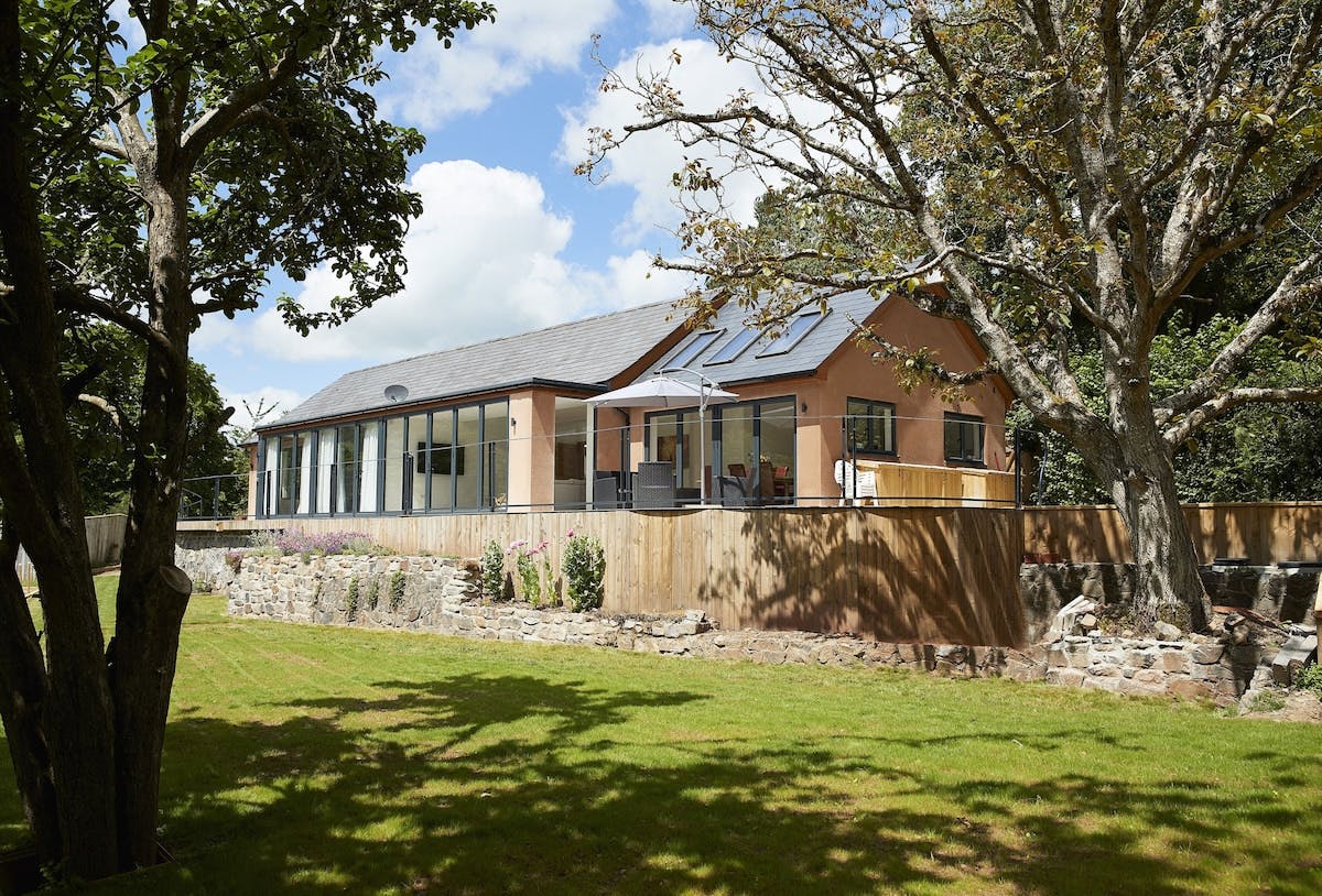 House Helm Haldon Exeter: Charming 3-Bedroom Holiday Cottage with Countryside Views, Devon Exeter