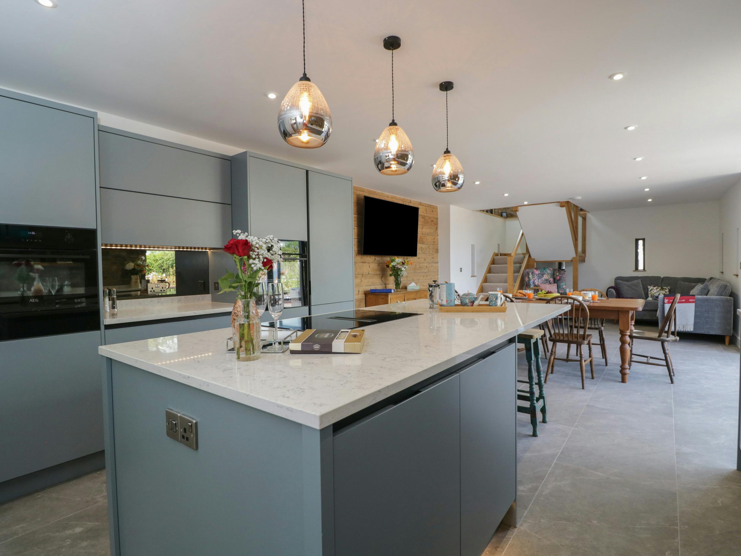 House Helm Hawkesbury Gloucester: Luxury 2-Bedroom Villa with Hot Tub and Spa, Gloucester