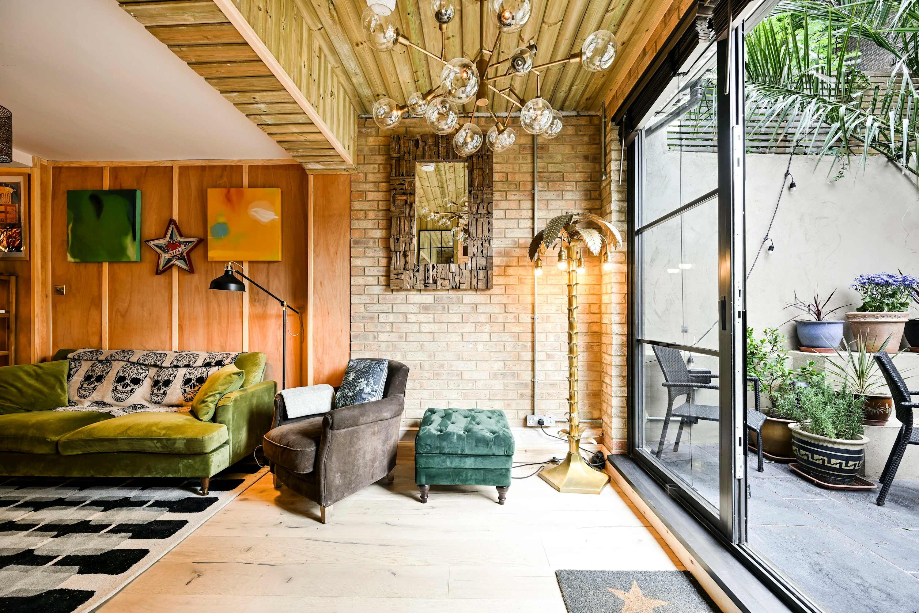 House Helm Hawkesbury Notting Hill: Luxury 2-Bedroom Apartment with Private Garden and Spa, Notting Hill London