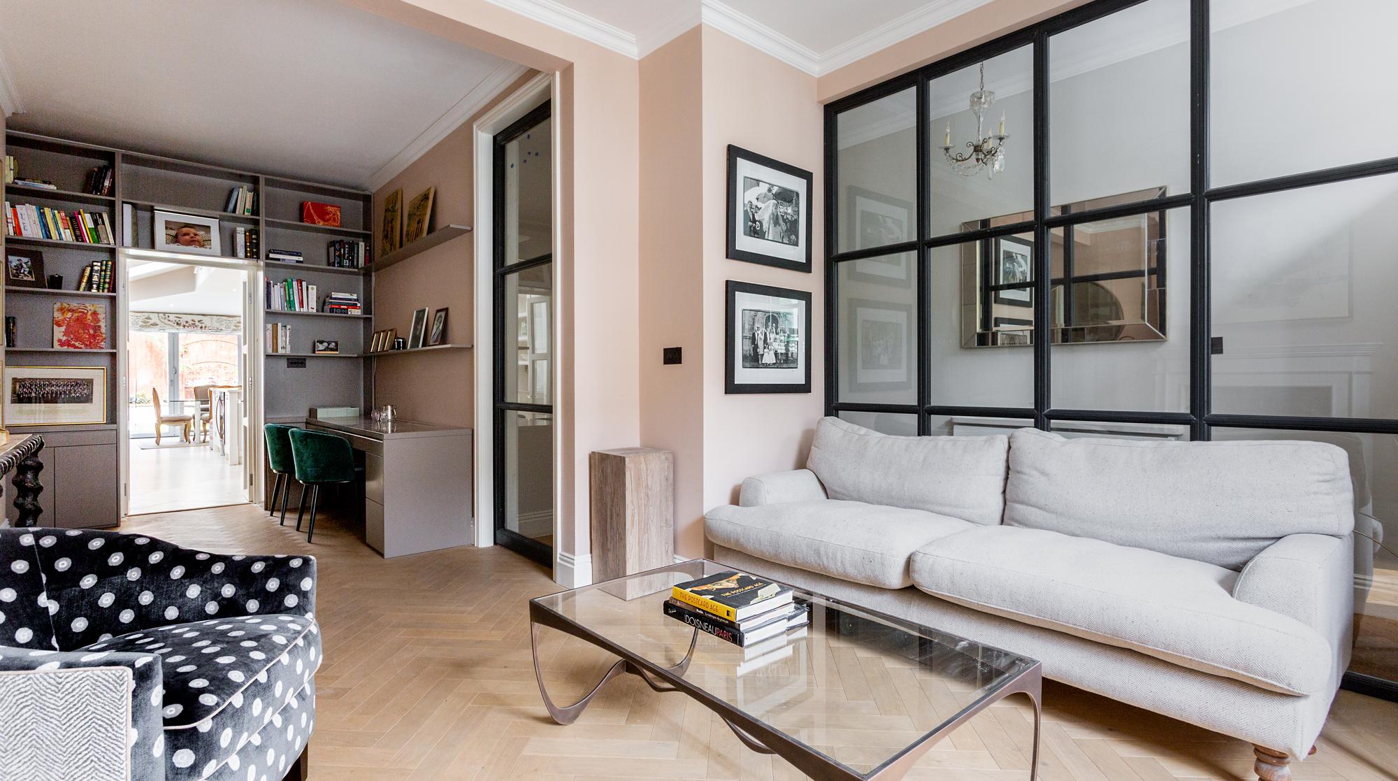 House Helm Hawkeslow Fulham: Luxury 4-Bedroom Apartment with Spa and Family Amenities, Fulham London