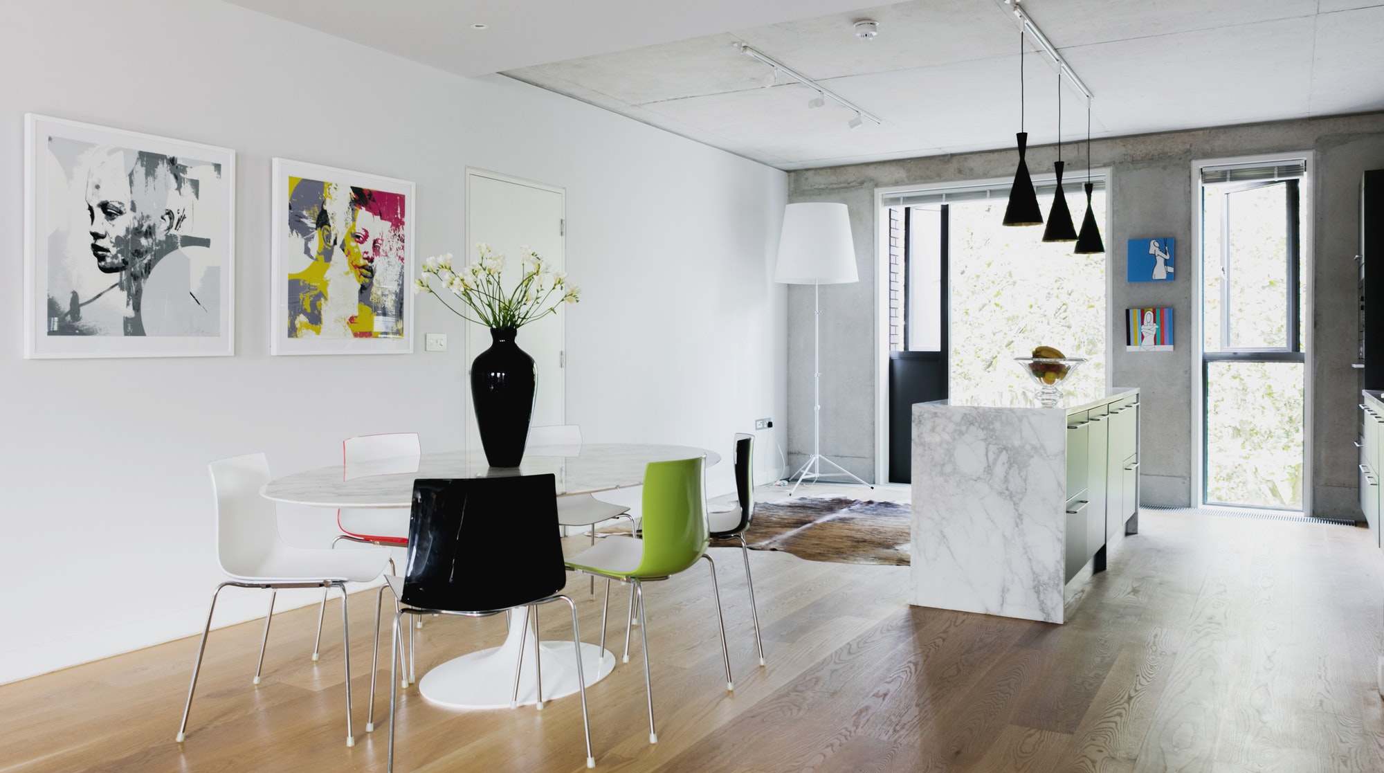 House Helm Hawkesmoor Clerkenwell: Luxury 2-Bedroom Apartment with Spa and Balcony, Clerkenwell London