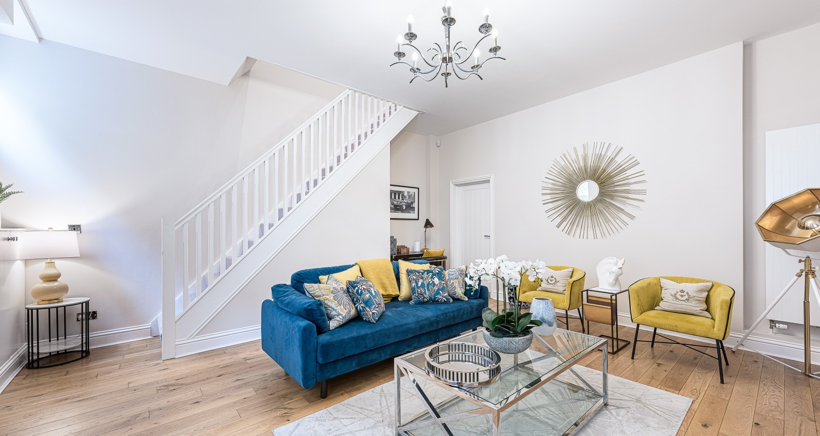 House Helm Hawkeye Knightsbridge: Luxury 2-Bedroom Apartment with Spa and Air Conditioning, Knightsbridge London