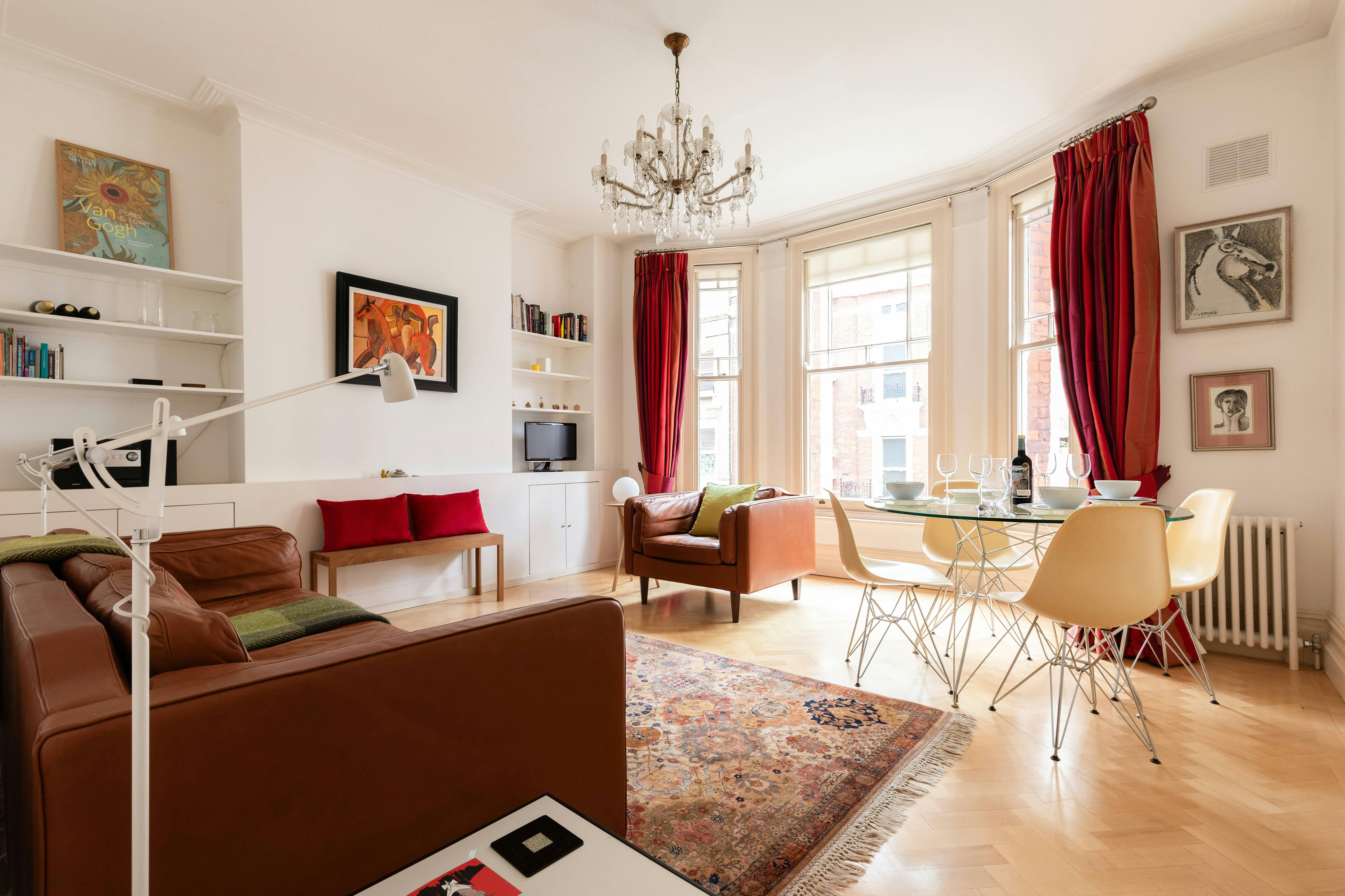 House Helm Hawley Holborn: Luxury 2-Bedroom Apartment with Family-Friendly Features, Holborn London