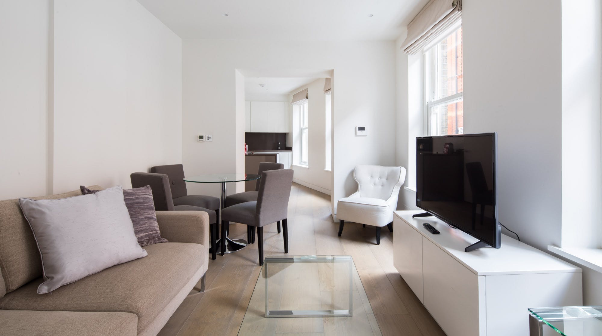 House Helm Hawley Marylebone: Luxury 1-Bedroom Apartment with Spa and Concierge, Marylebone London