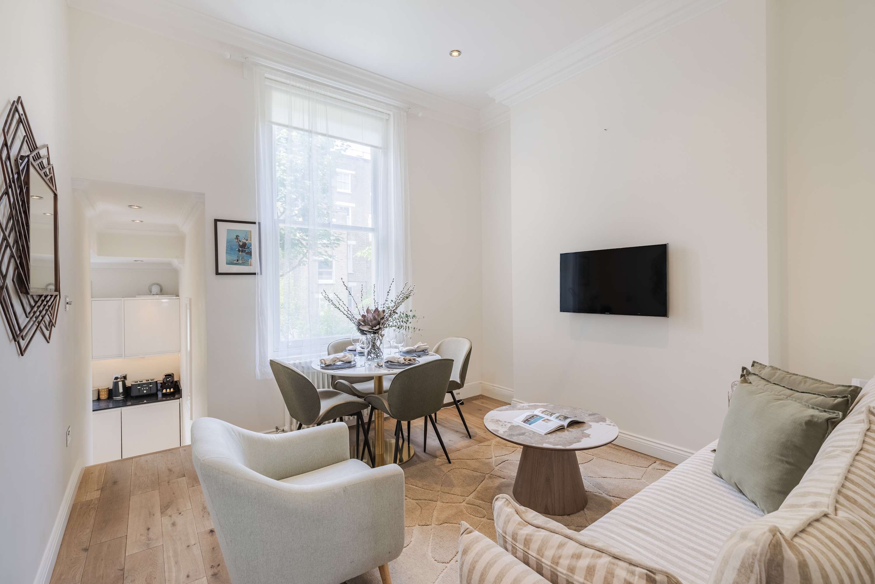 House Helm Hawley Nottinghill: Luxury 2-Bedroom Apartment with Spa and Private Parking, Notting Hill London
