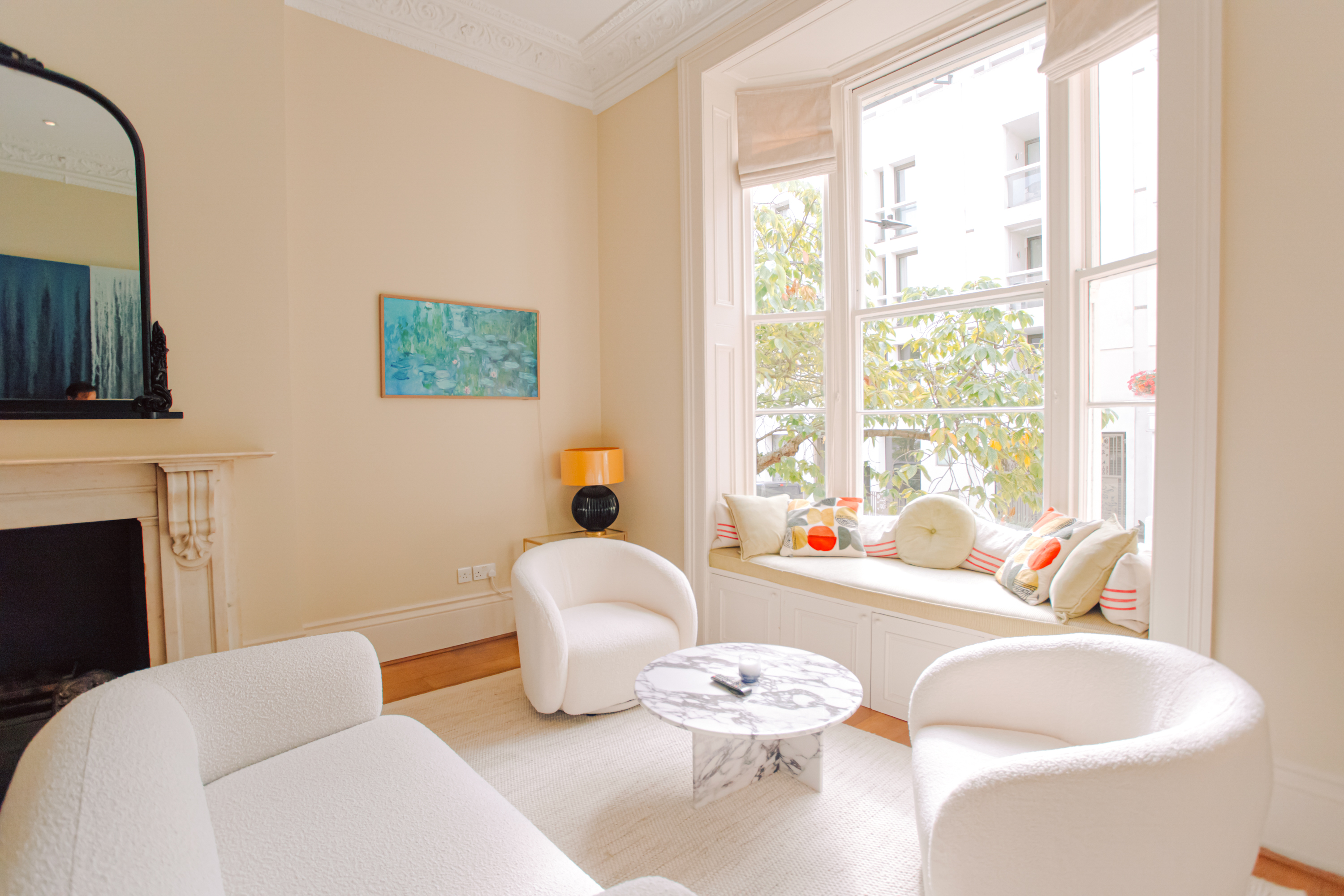 House Helm Hawthorn Bayswater: Luxury 3-Bedroom Apartment with Spa and Private Parking, Bayswater London
