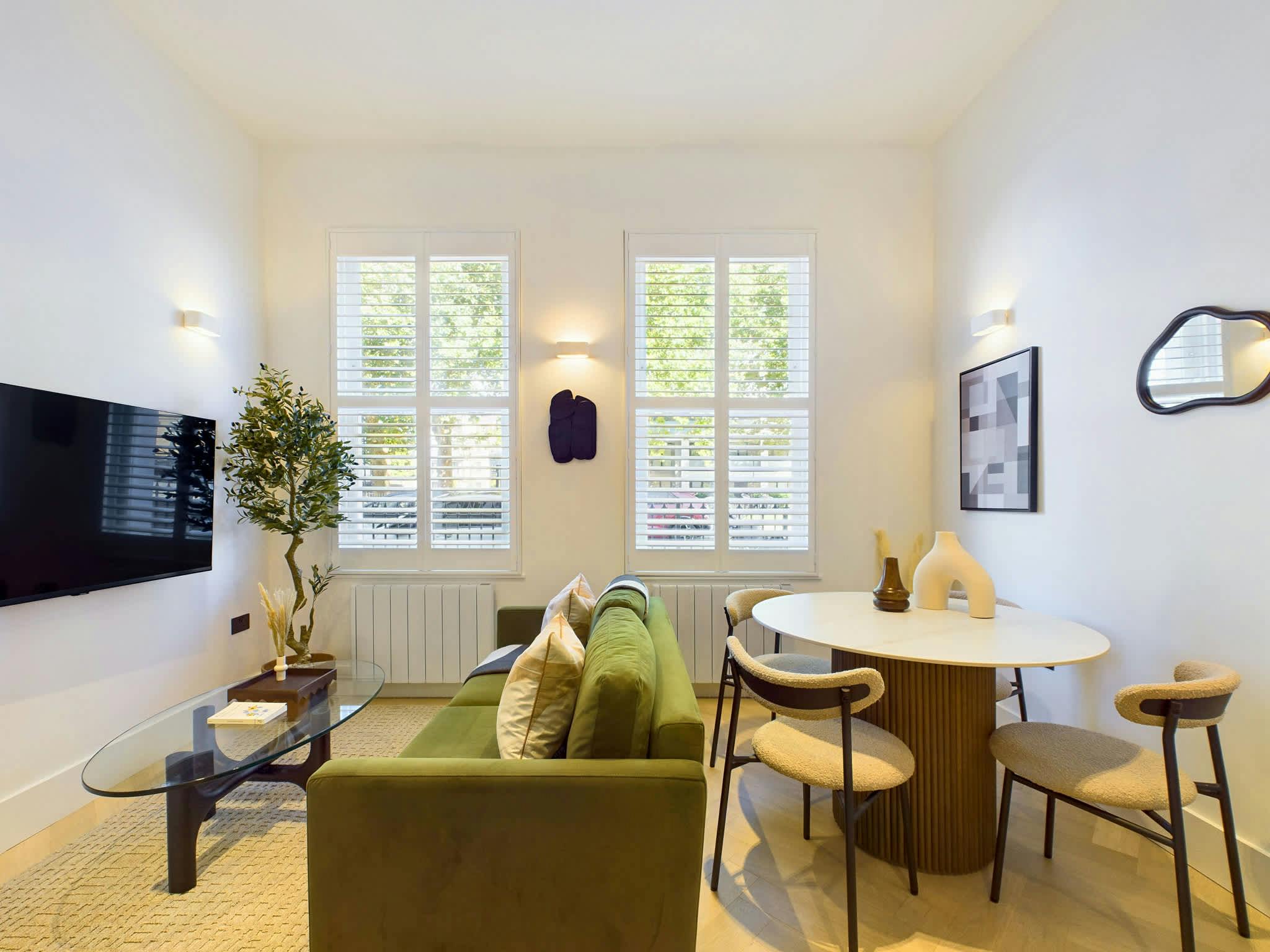 House Helm Hawthorn Paddington: Luxury 2-Bedroom Apartment with Spa and Private Parking, Maida Vale London