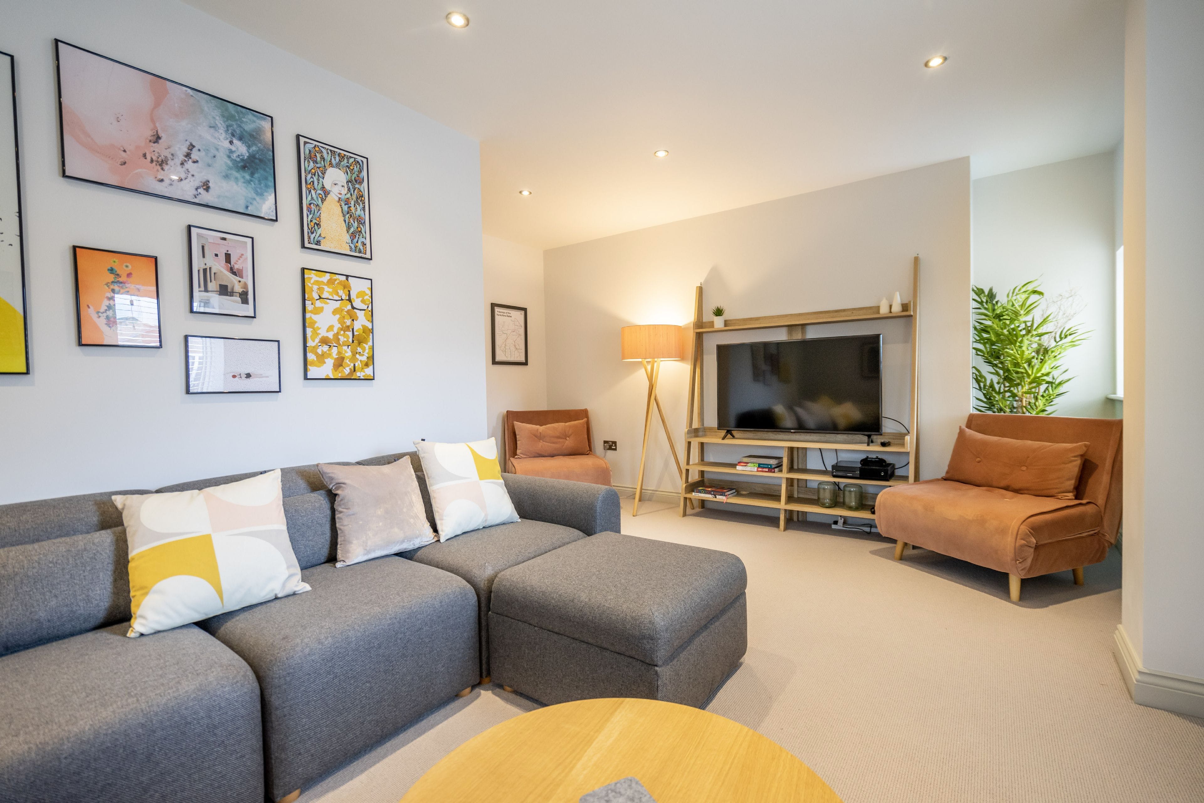 House Helm Hawthorn Skeldergate York: Spacious 3-Bedroom Apartment with Spa and Private Parking, York City Centre