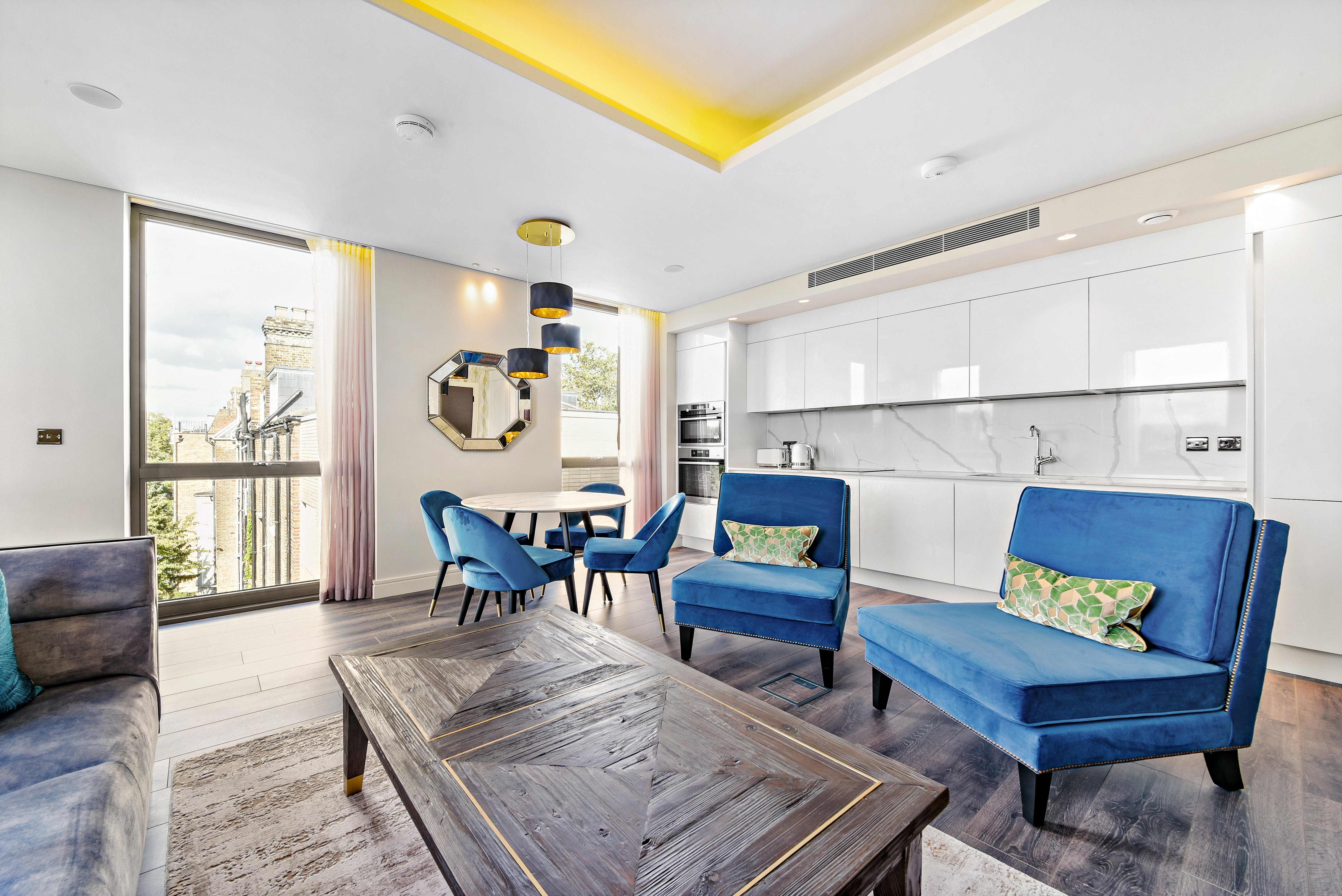 House Helm Hawthorne Holland Park: Luxury 1-Bedroom Apartment with Spa and Family Features, Holland Park London