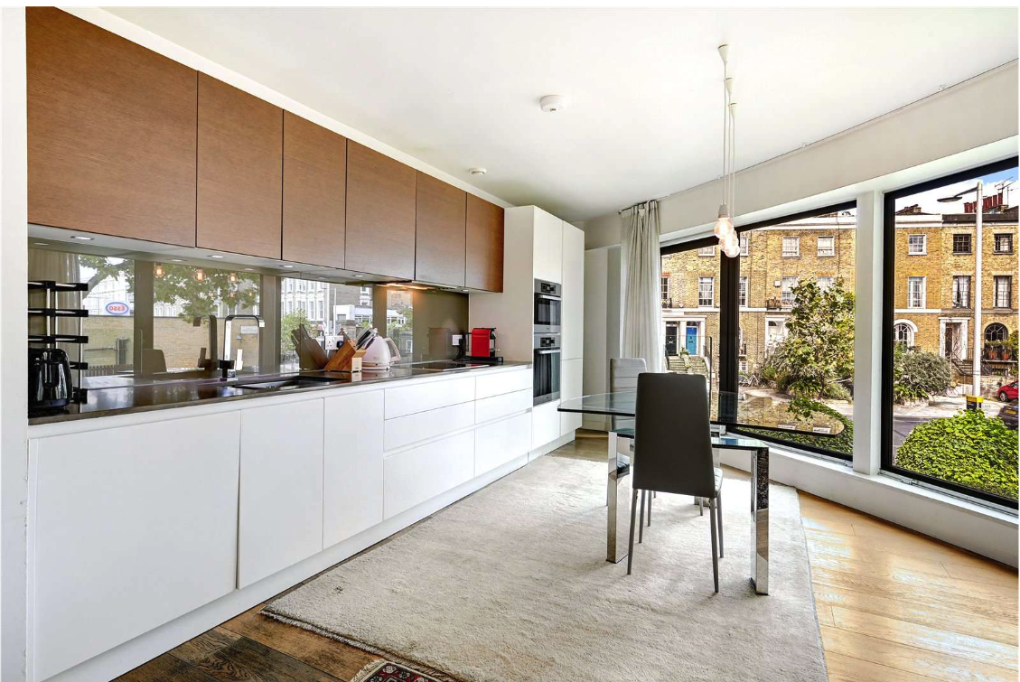House Helm Heather Chelsea: Luxury 2-Bedroom Apartment with Spa and Air-Con, Chelsea Harbour London