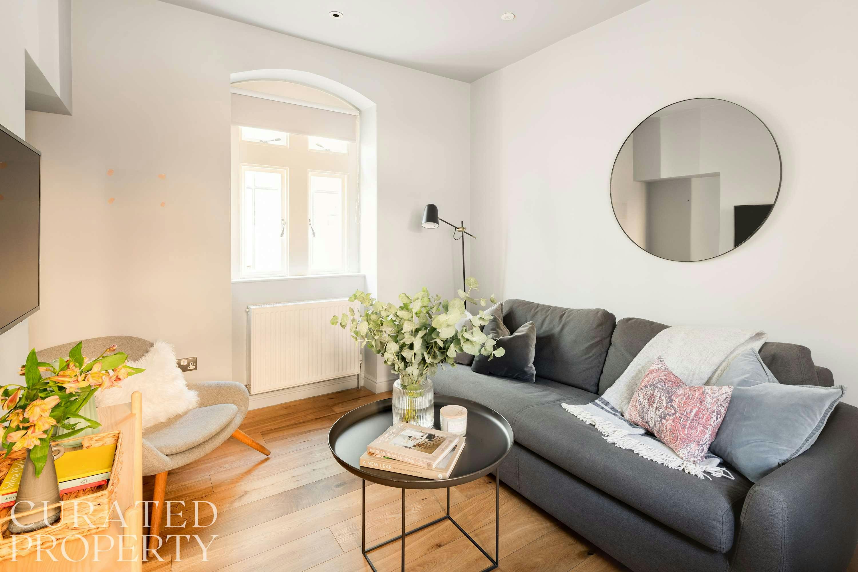 House Helm Heather Lansdown Bath: Luxury 1-Bedroom Townhouse with Spa and Private Parking, Bath Somerset