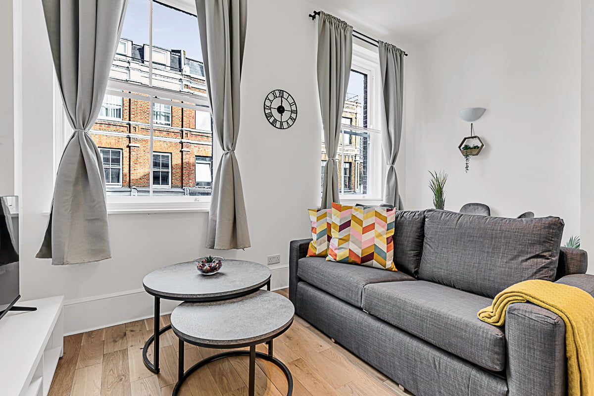House Helm Heather Praed Street: Luxury 1-Bedroom Family-Friendly Villa Rental in Paddington, London
