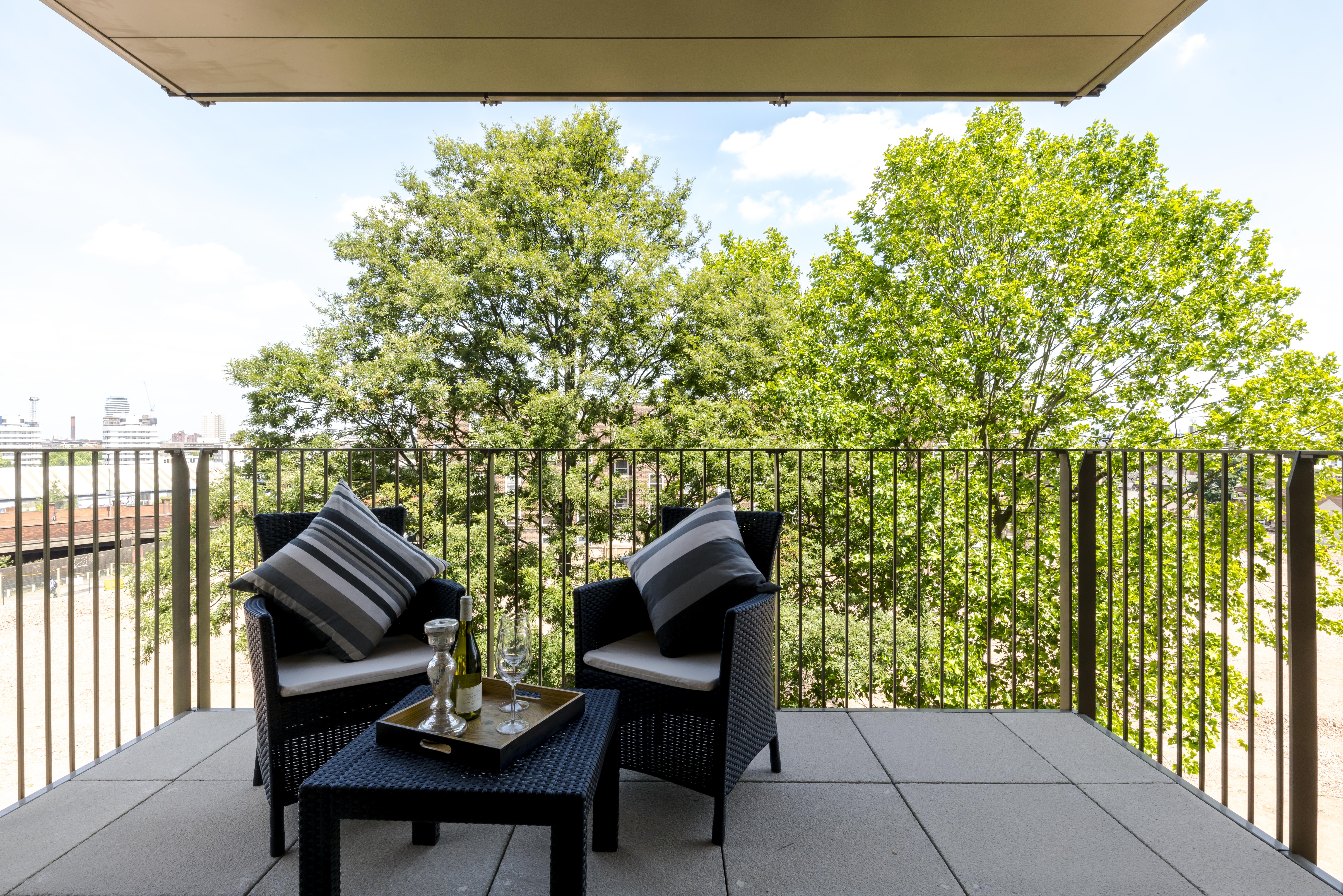 House Helm Rowan Battersea 1322193: Luxury 2-Bedroom Apartment with Concierge and Family-Friendly Facilities, Battersea London