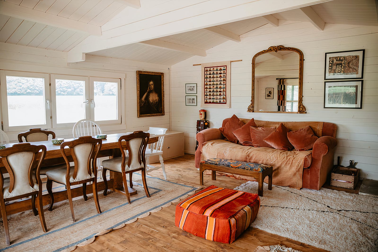 House Helm Rowan Bracon Ash Norwich: Luxury 4-Bedroom House with Private Pool and Lake Access, Norwich