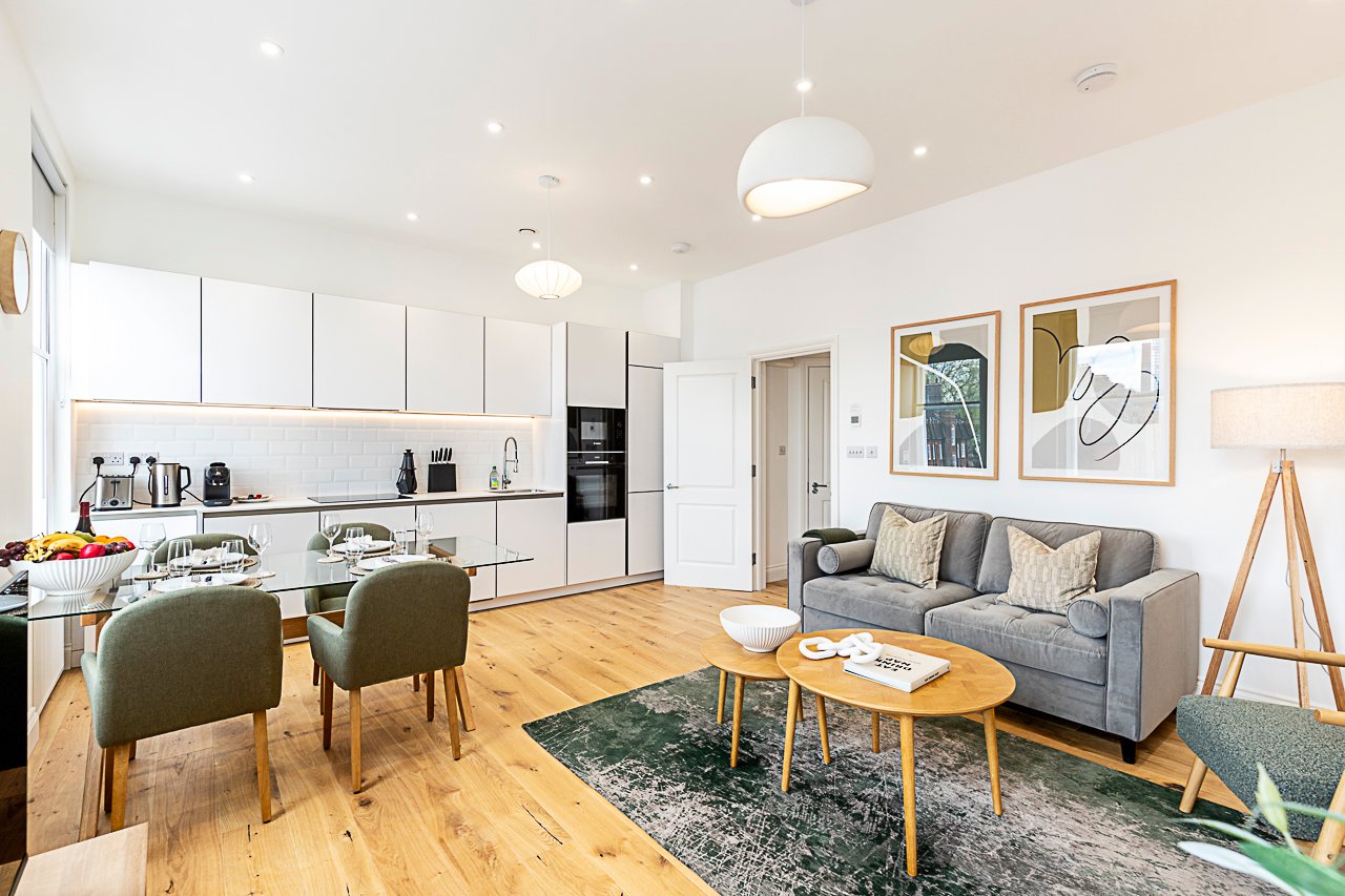 House Helm Rowan Brompton Chelsea: Luxury 1-Bedroom Apartment with Spa and Balcony, Chelsea London
