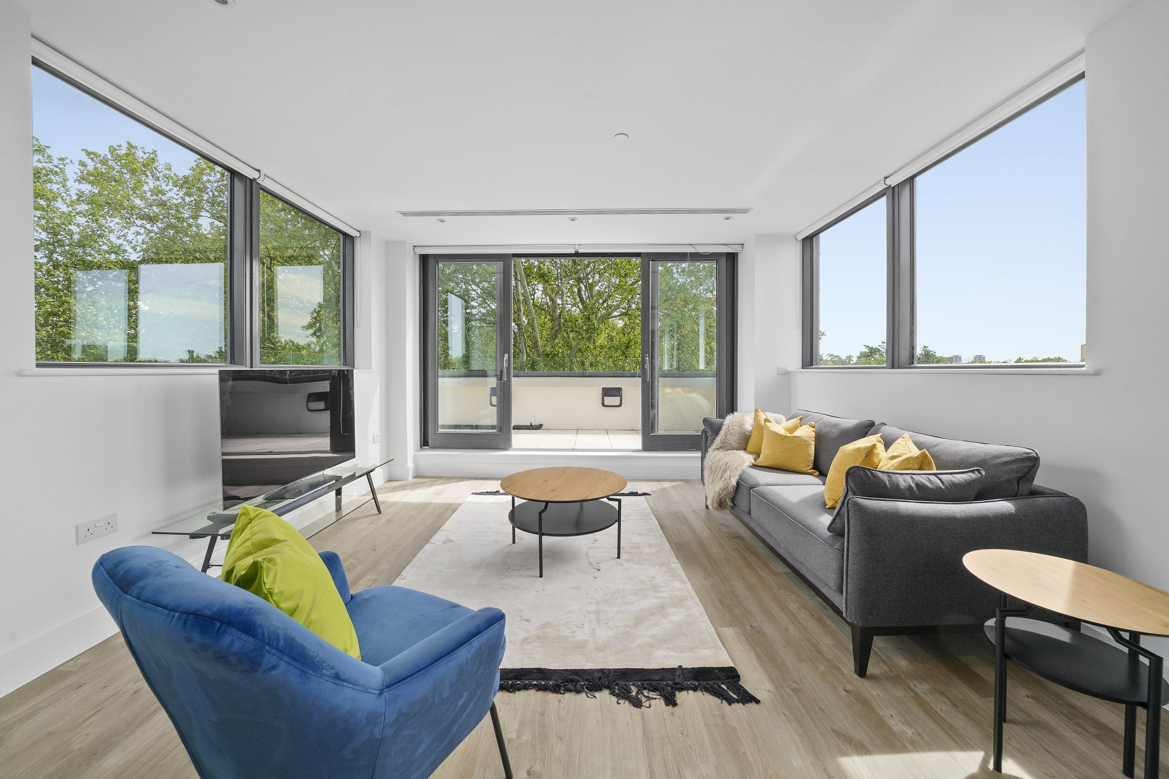 House Haar Rotherhithe Canada Water: Stylish 2-Bedroom Apartment with Spa and Terrace in Canada Water, London