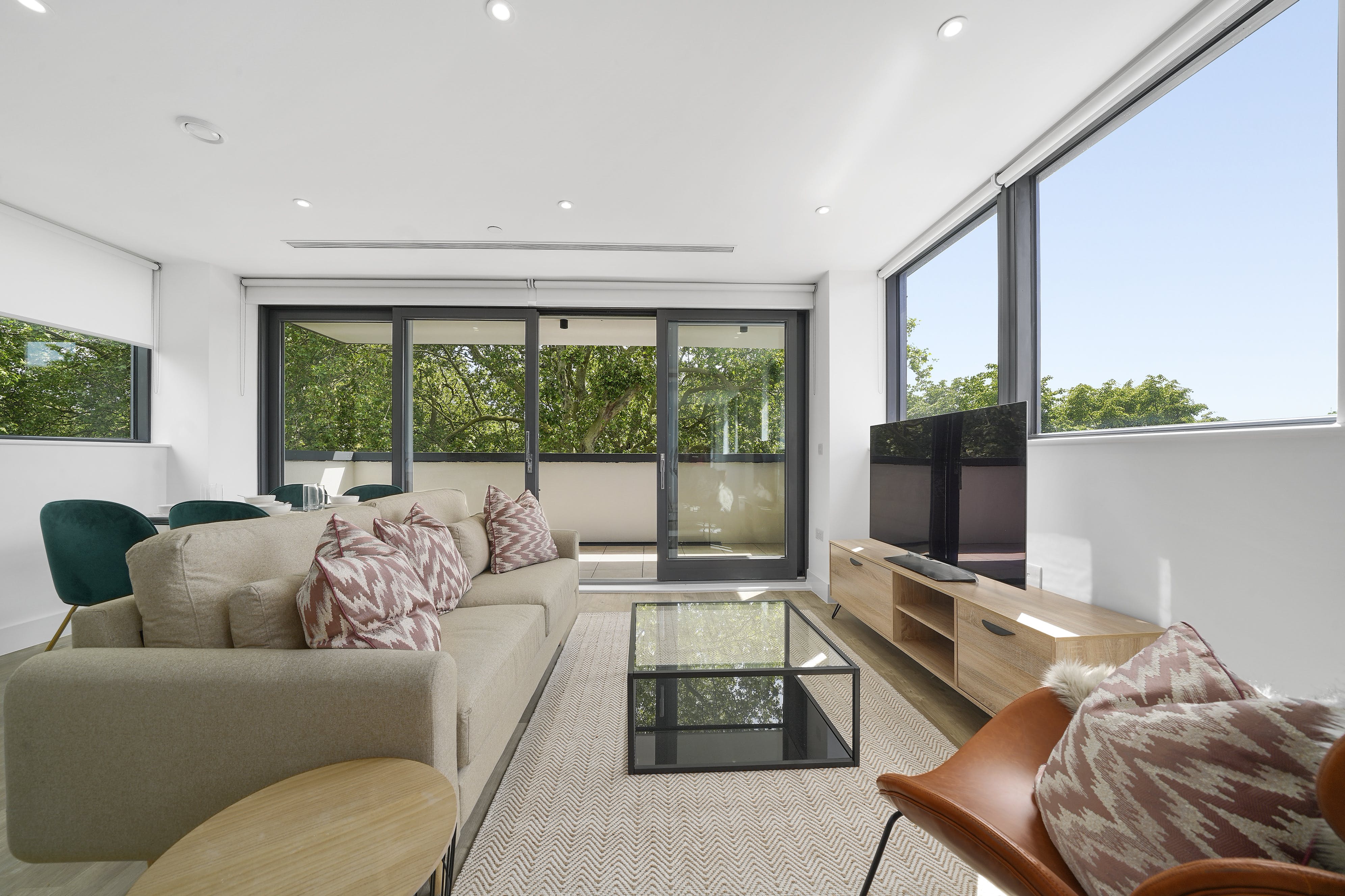 House Helm Rowan CanadaWater: Luxury 2-Bedroom Apartment with Spa and Air Conditioning, Canada Water London