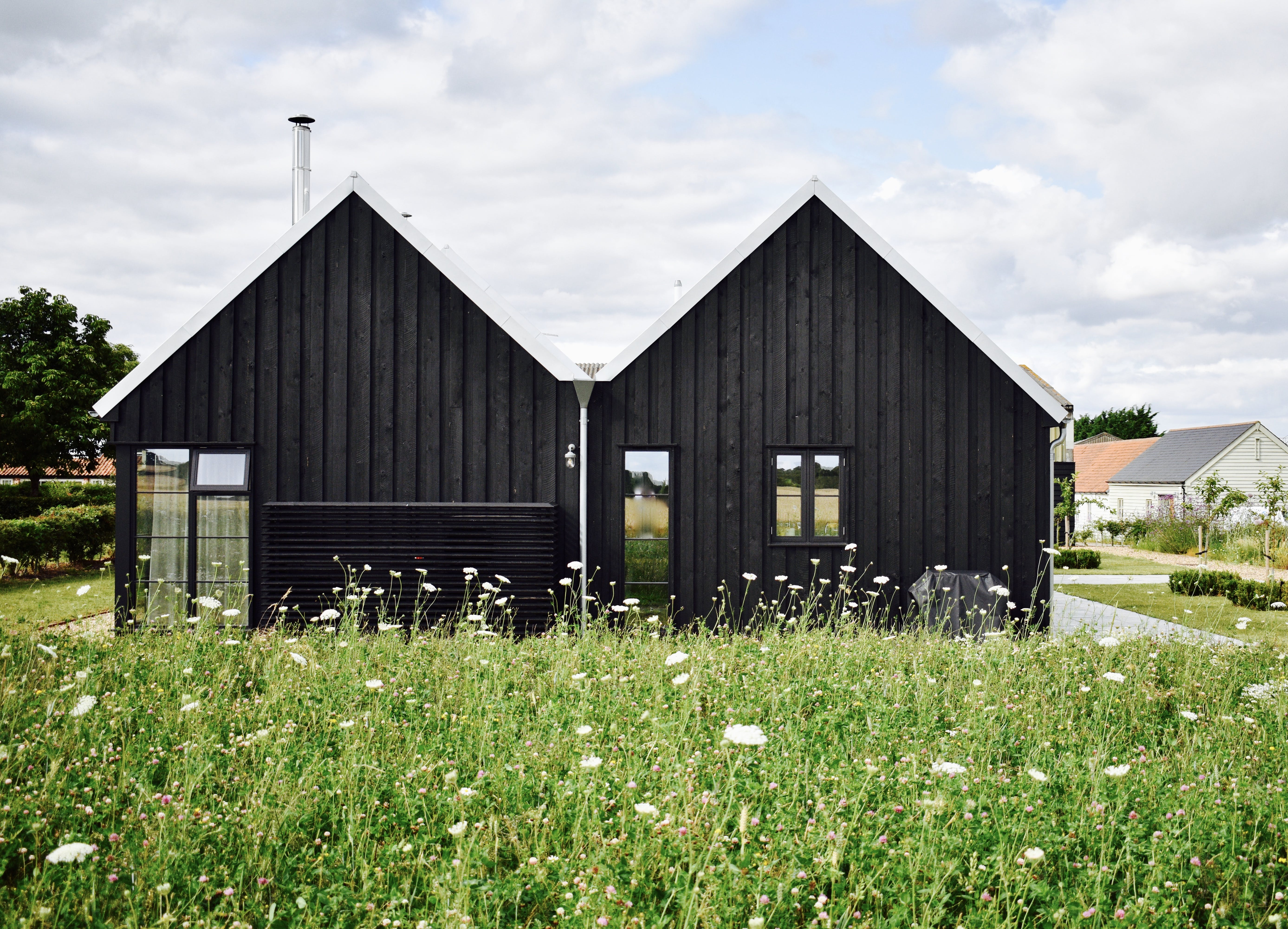 House Helm Rowan Canfield Essex: Luxury 2-Bedroom Villa with Spa and Countryside Views, Essex