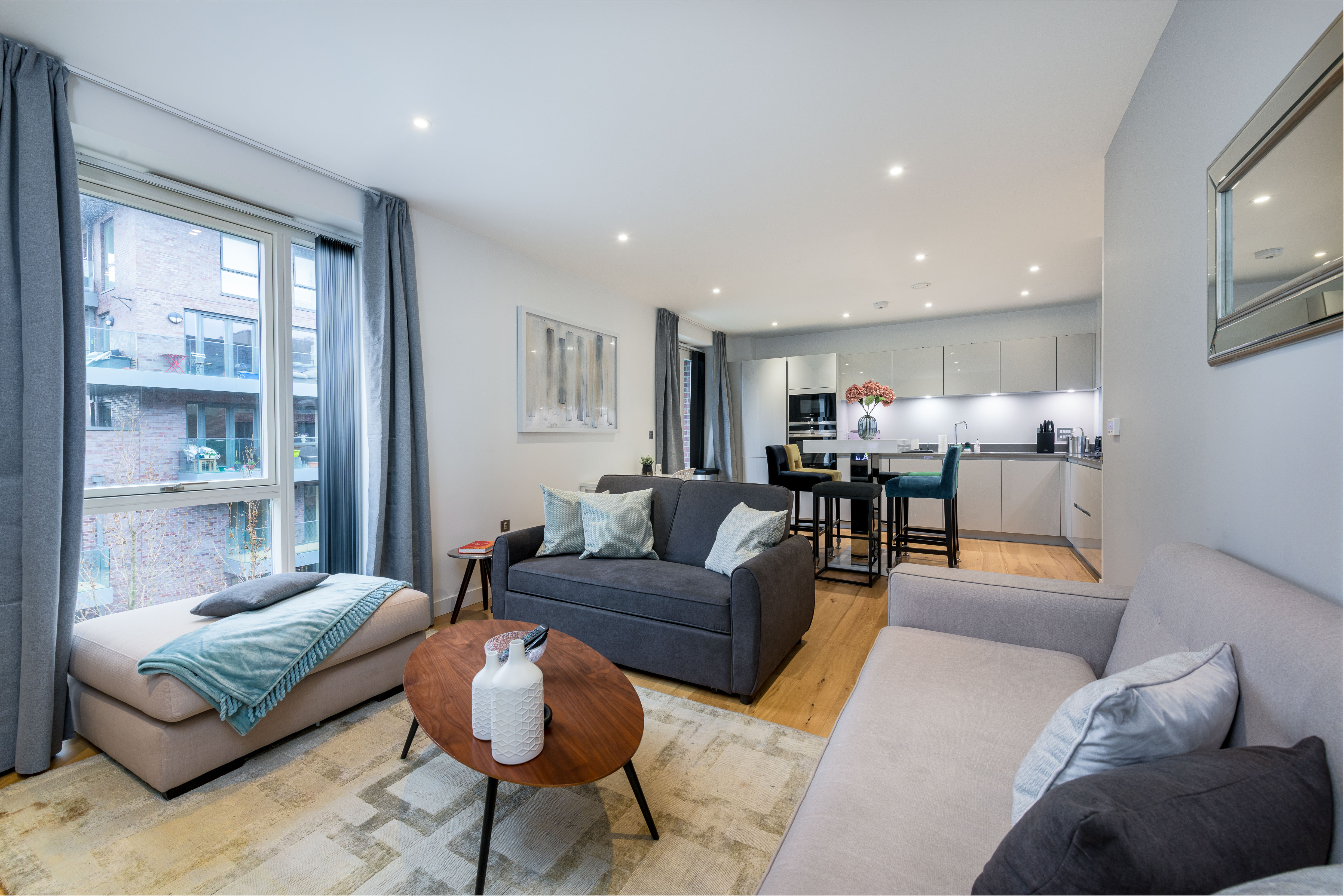 House Haar Clapham Old Town Clapham: Luxury 2-Bedroom Apartment with Private Balcony and Concierge, Clapham, London