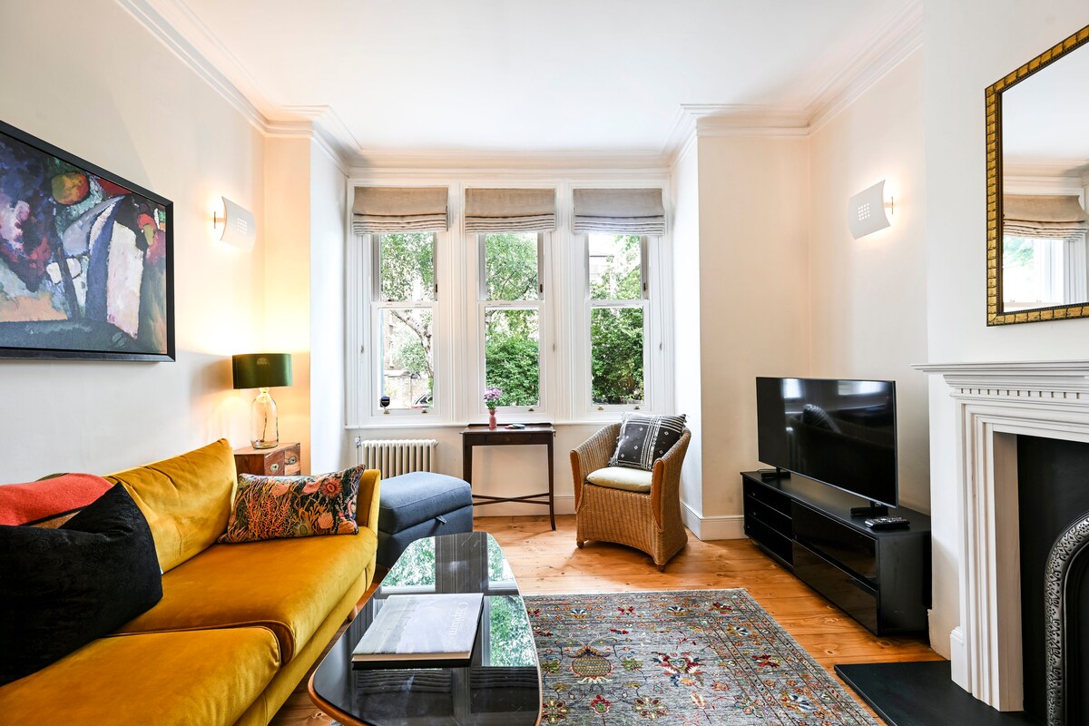 House Helm Rowan Clapham: Luxury 2-Bedroom Apartment with Spa and Private Parking, Clapham London