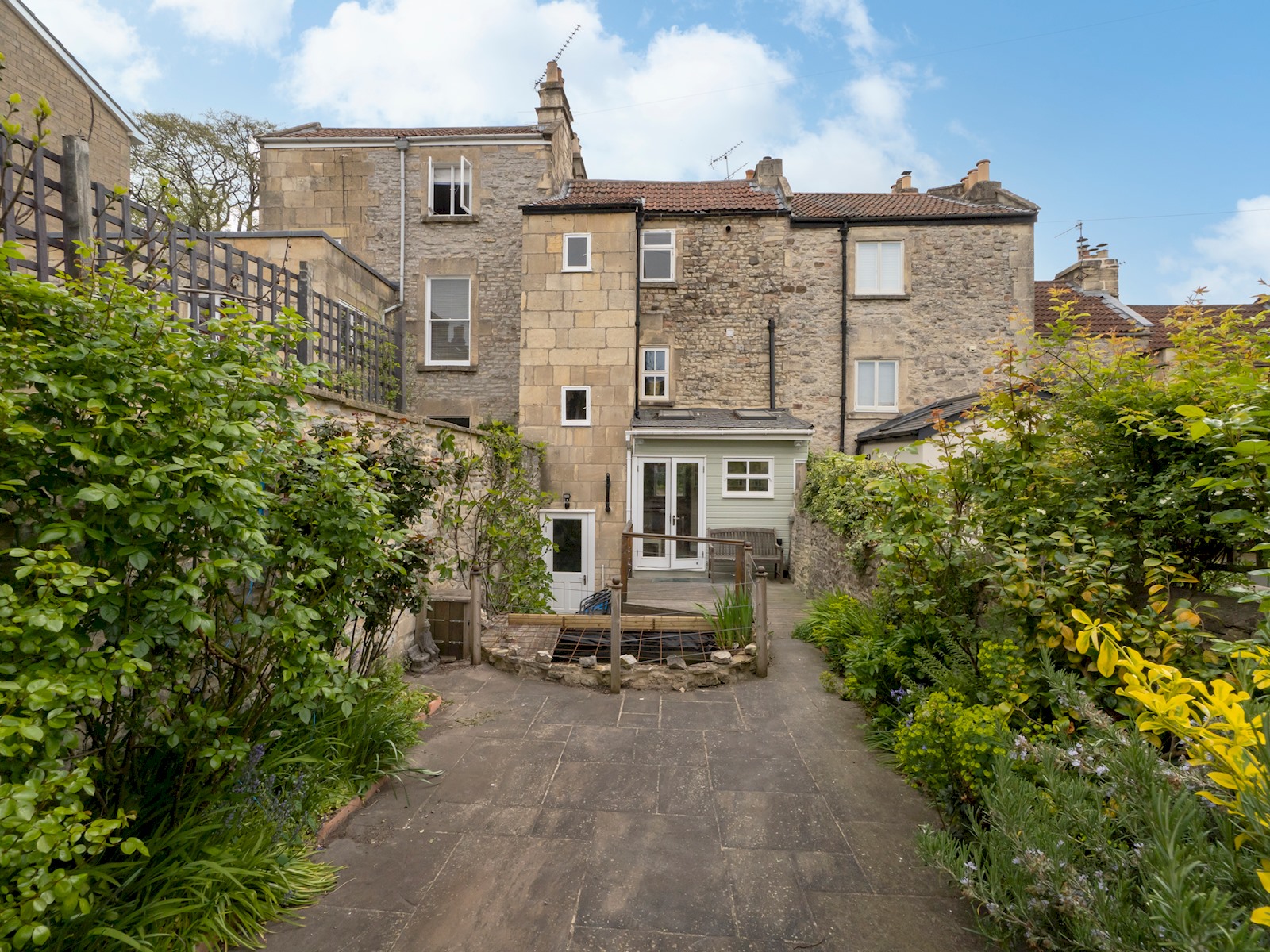 House Helm Rowan Combe Somerset: Luxury 3-Bedroom Villa with Private Parking and Family-Friendly Setting, Bath