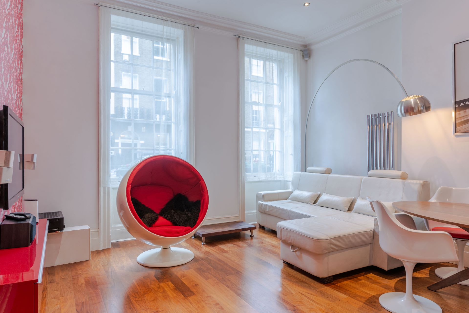 House Aureole Fitzroy Square Fitzrovia: Stylish 1-Bedroom Apartment with Spa Sauna in Fitzrovia, London