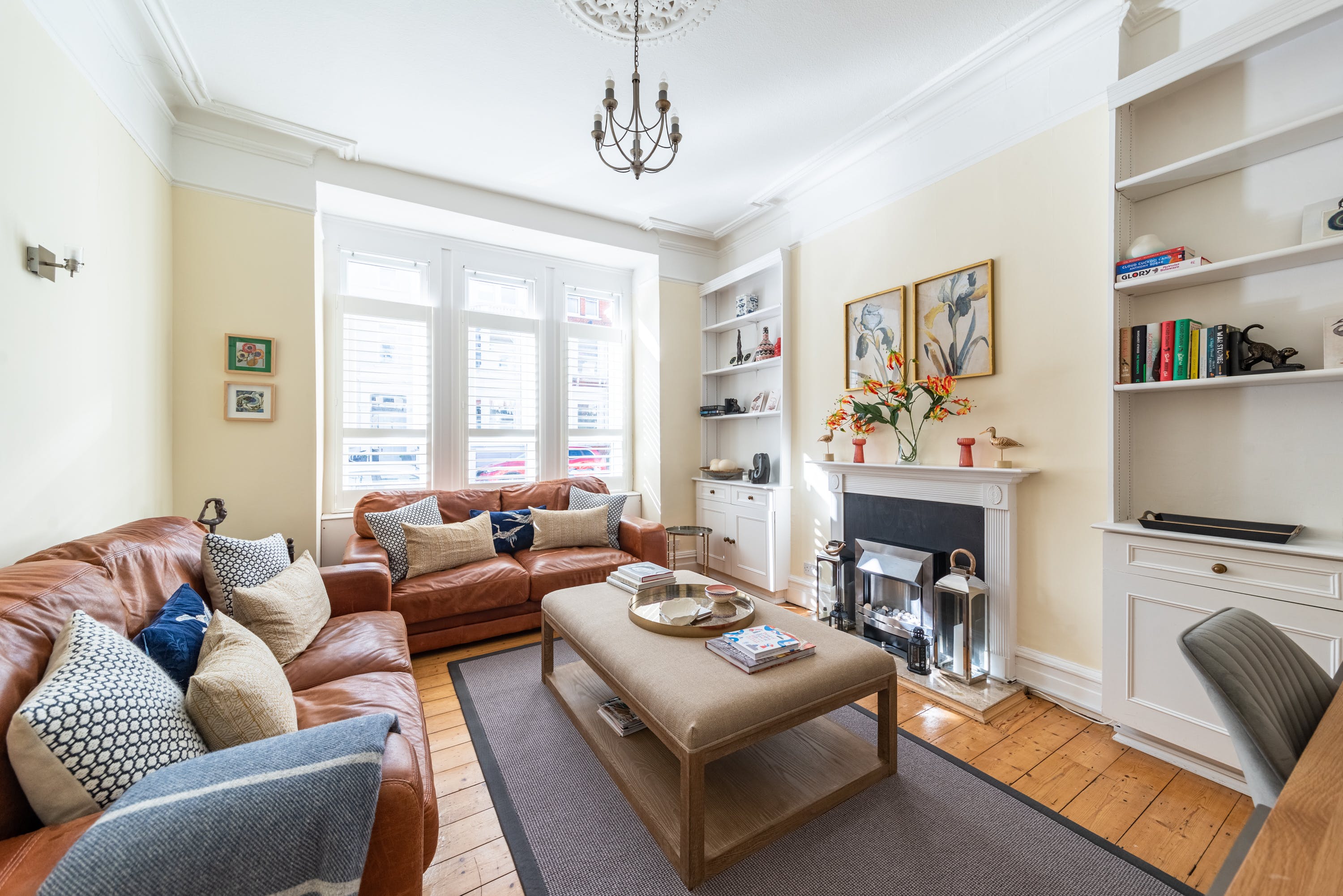 House Ruisseau Wandsworth Fulham: Luxury 2-Bedroom Apartment with Private Garden and Spa, Fulham London