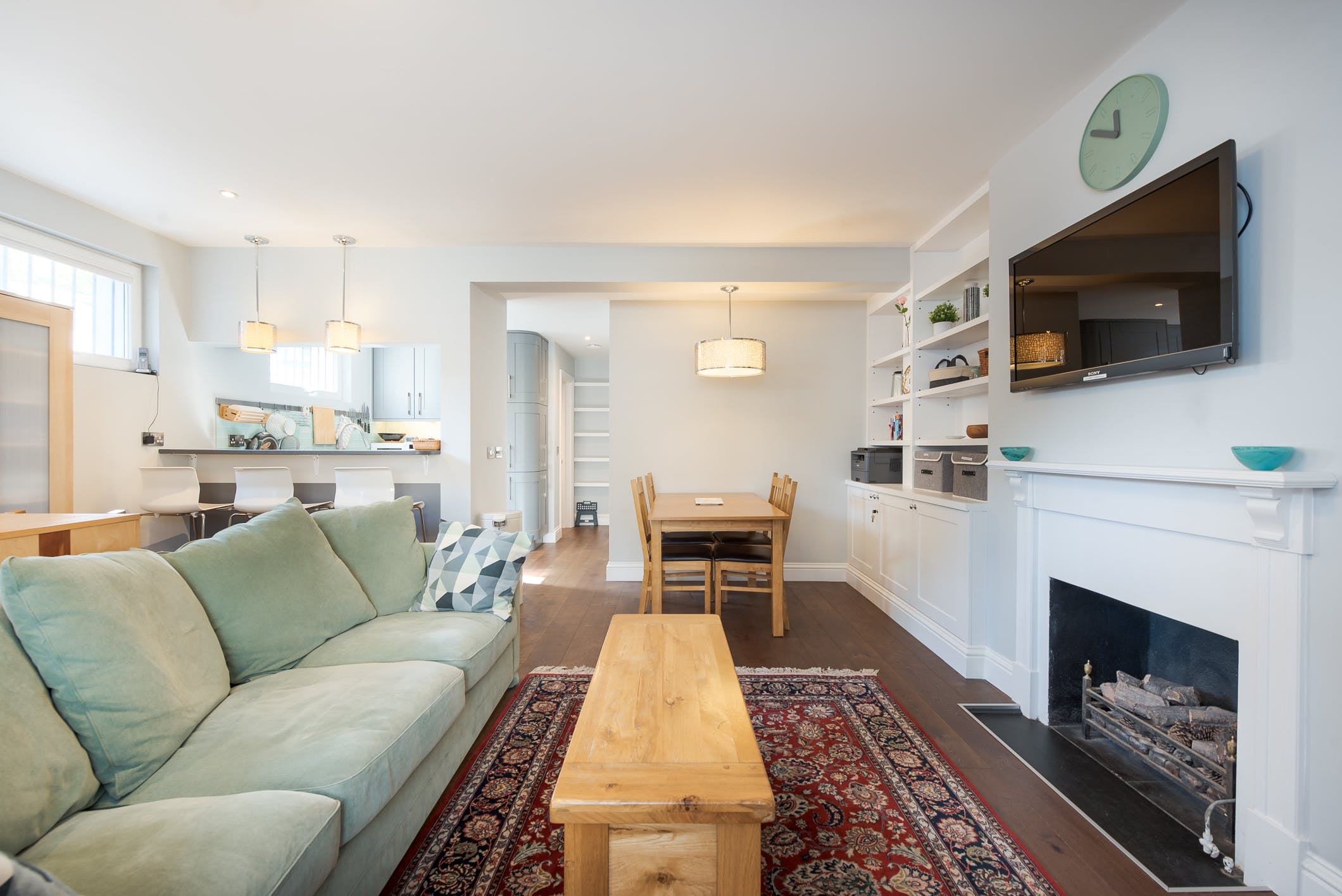 House Helm Rowan Fulham: Luxury 2-Bedroom Apartment with Spa and Fireplace, Fulham London