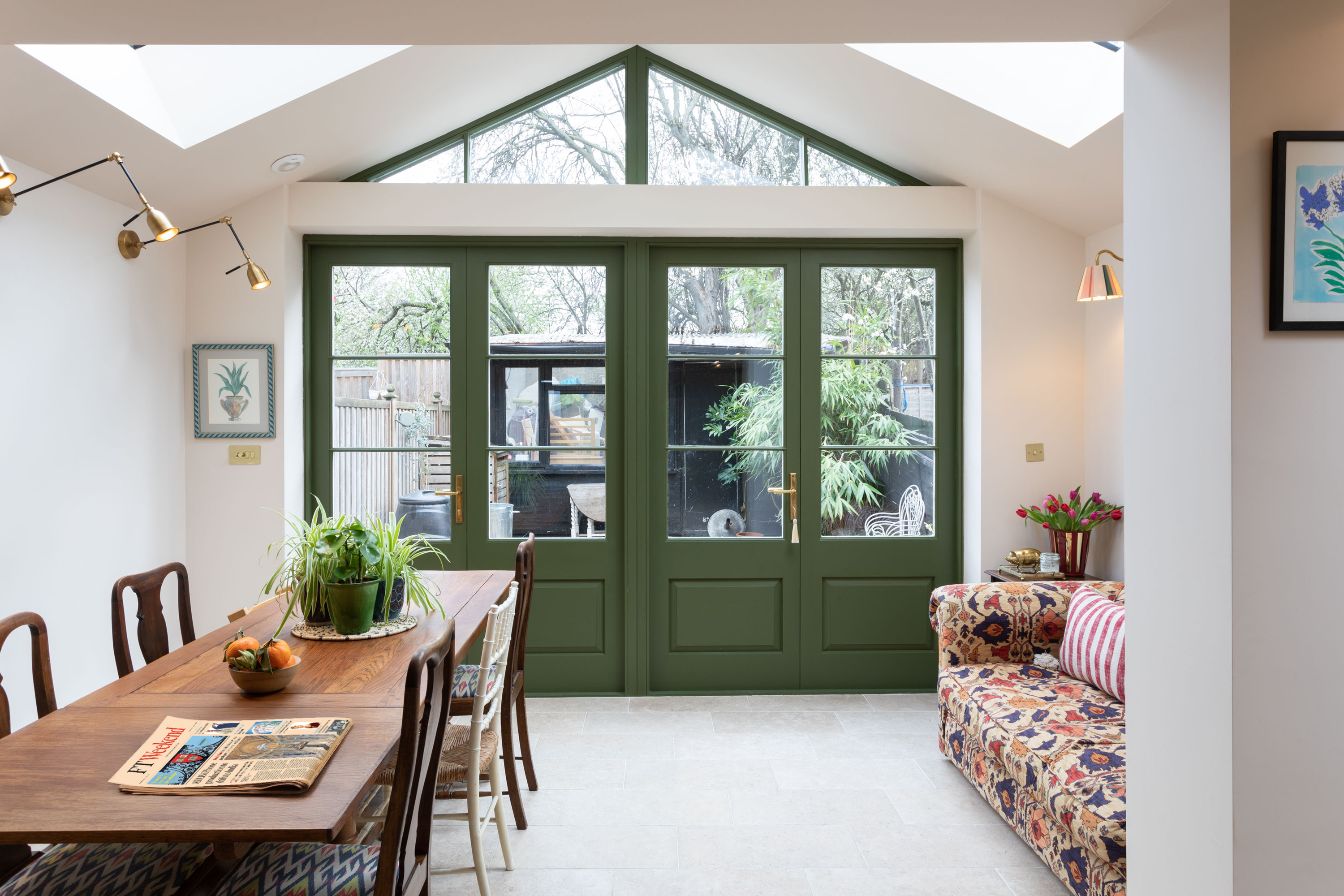 House Helm Rowan Hackney: Luxury 3-Bedroom Family Villa with Garden, Hackney London