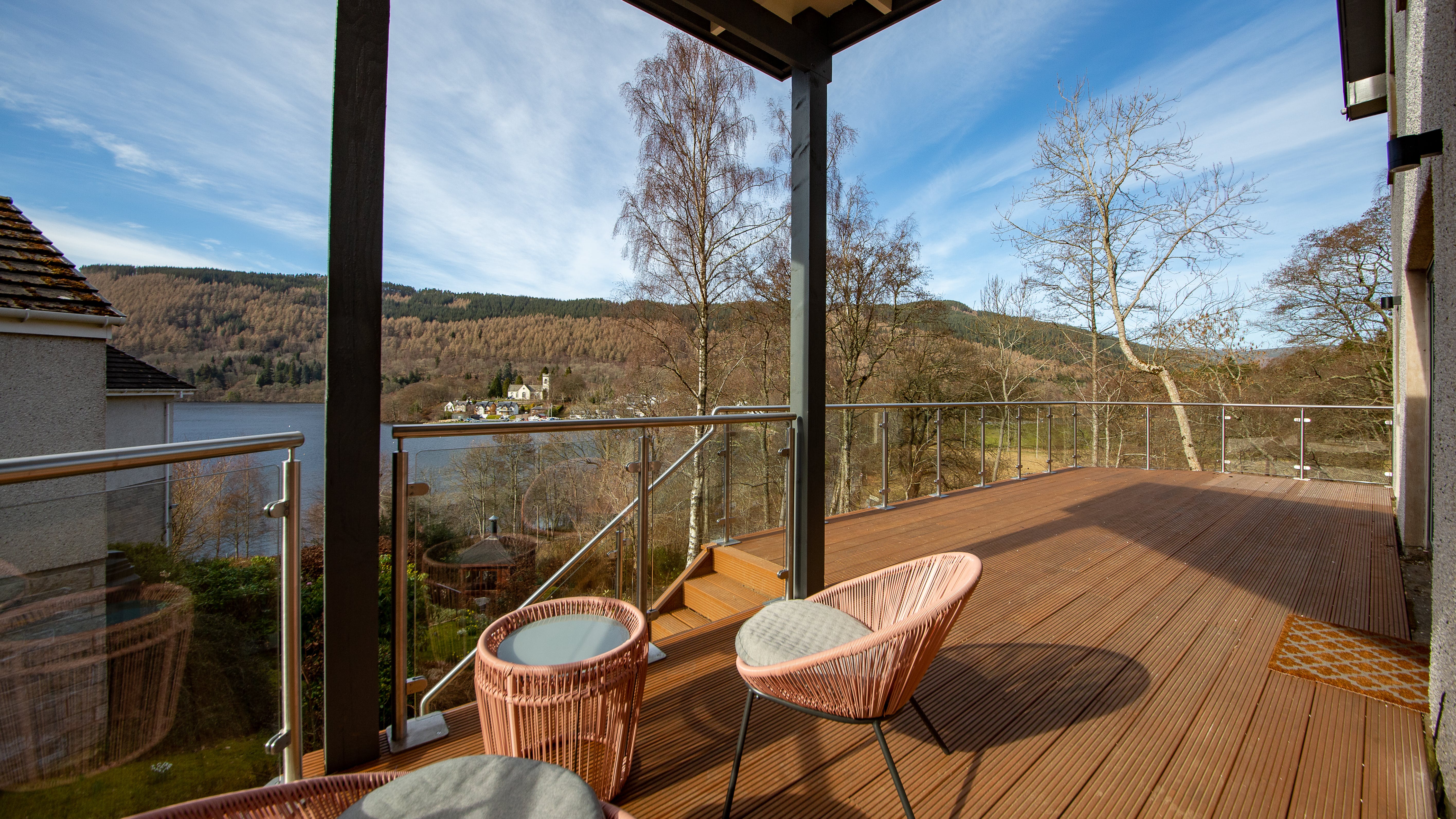 House Helm Rowan Kenmore Perth: Luxury 4-Bedroom Apartment with Spa and Countryside Views, Perth and Kinross