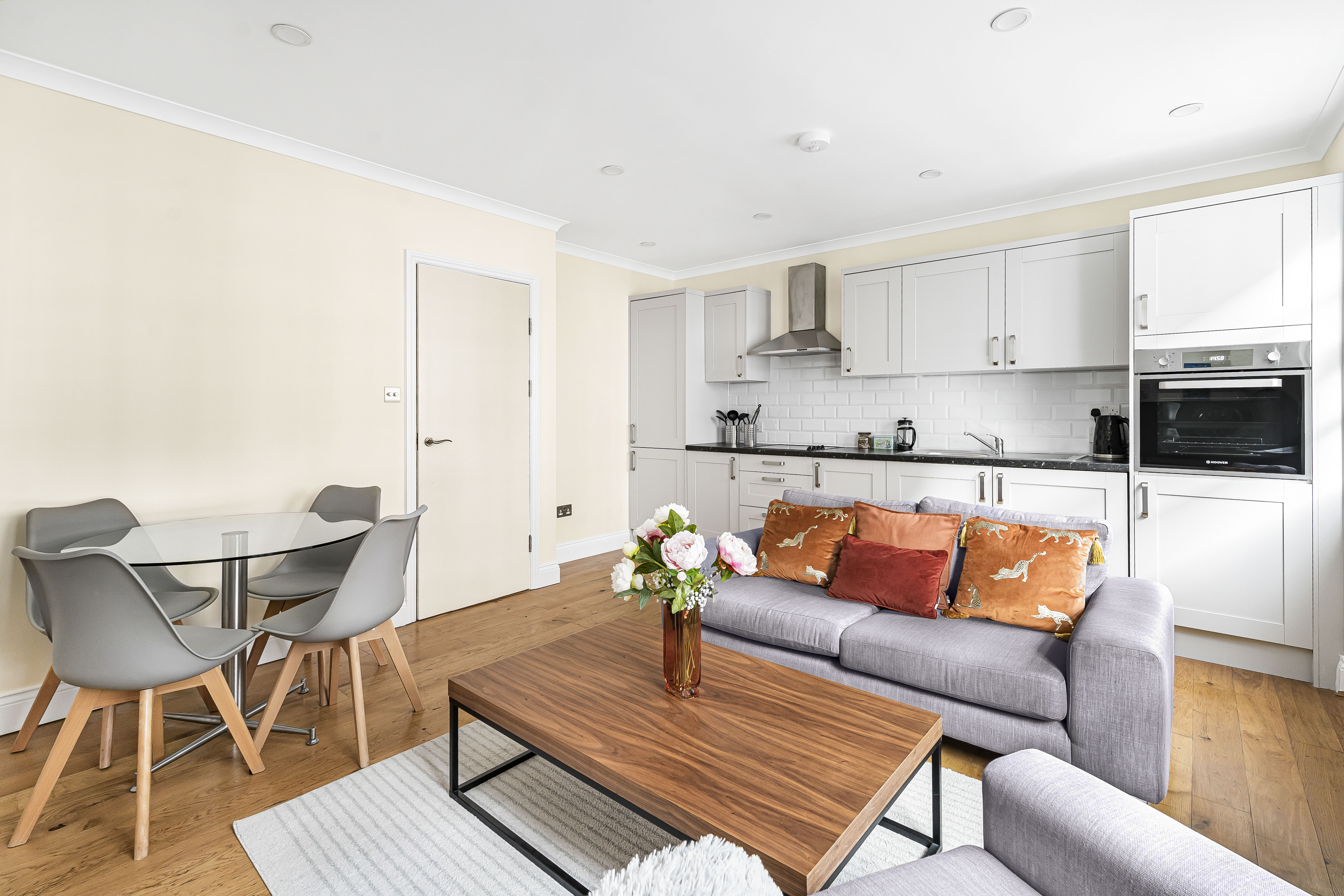 House Helm Rowan Marylebone 1267567: Luxury 1-Bedroom Apartment with Spa and Family-Friendly Features in Marylebone, London