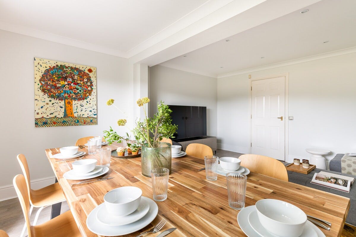 House Helm Rowan Muswell Hill: Luxury 5-Bedroom Apartment with Spa and Garden, Muswell Hill London