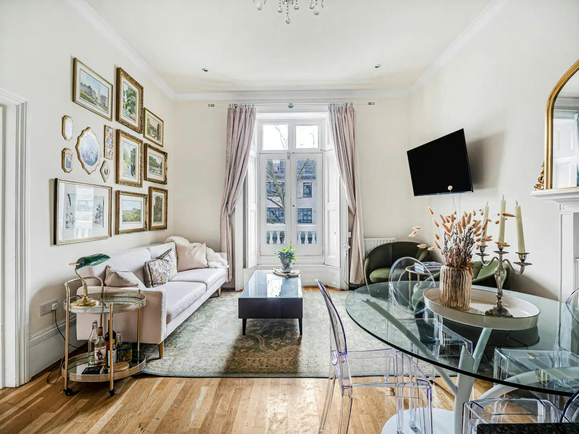 House Helm Rowan Pimlico: Luxury 1-Bedroom Apartment with Spa and Private Parking, Pimlico London