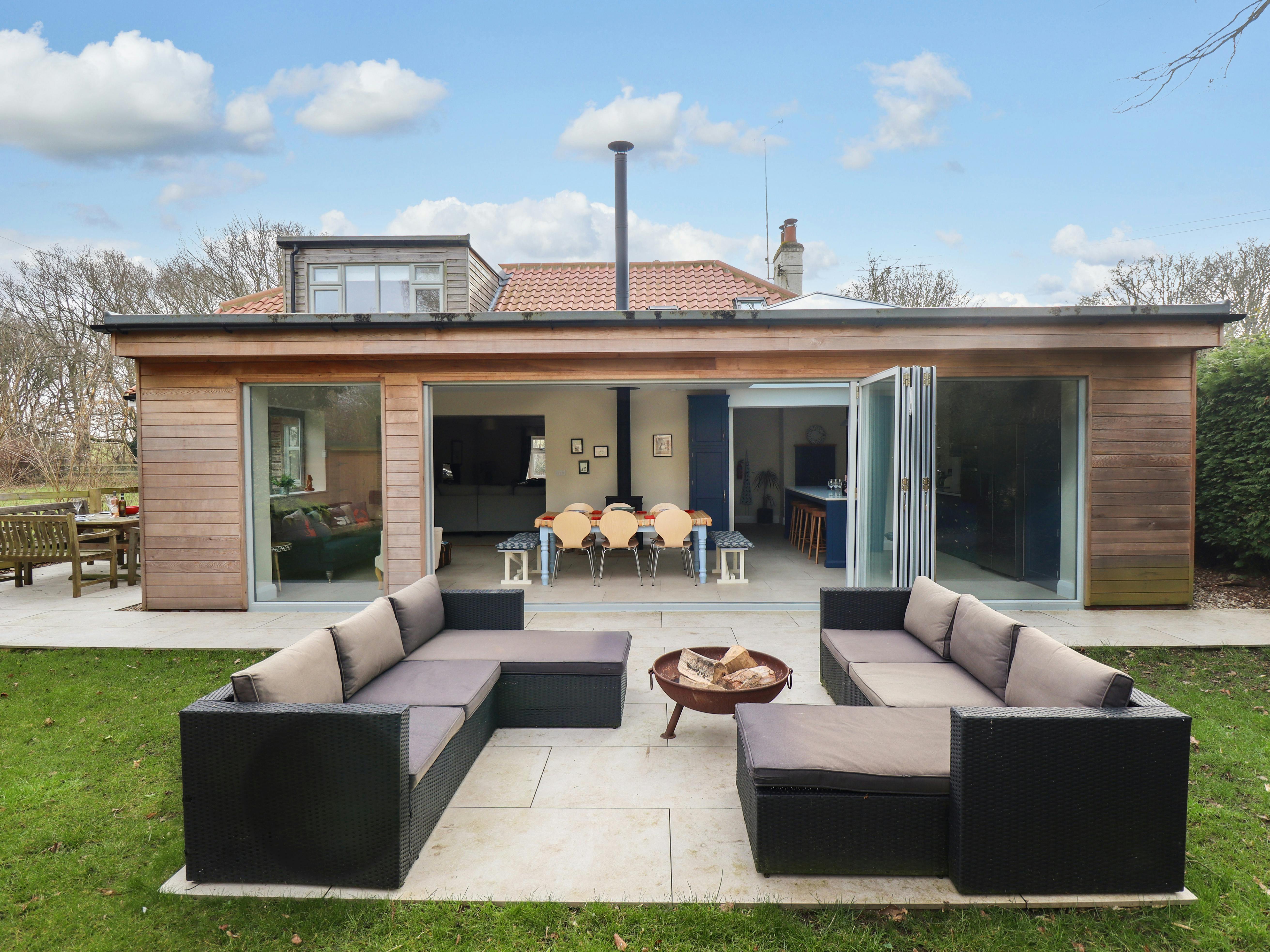 House Helm Rowan Syderstone Norfolk: Luxury 4-Bedroom Villa with Sea Views and Spa, Norfolk