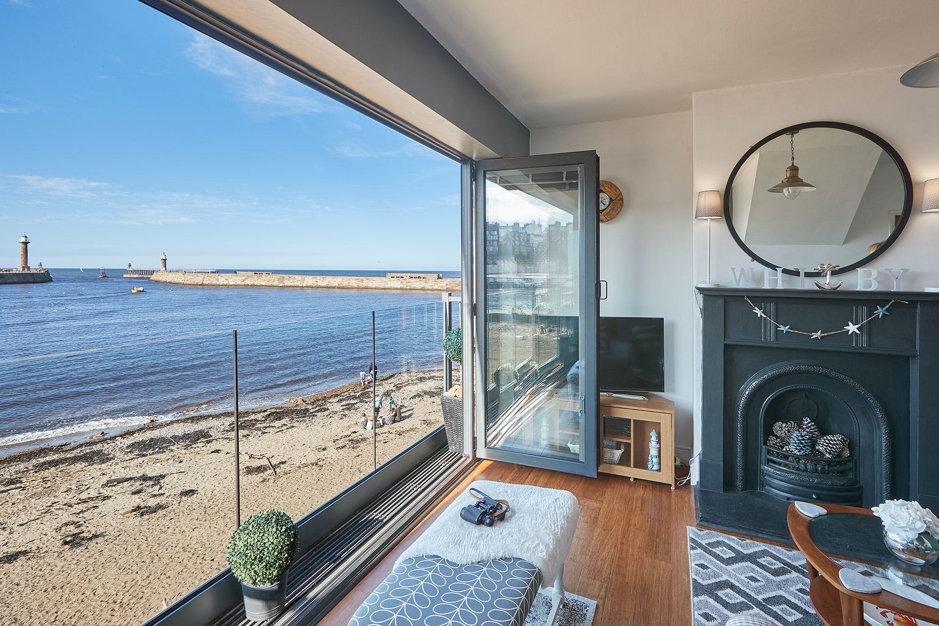 House Helm Rowan Whitby: Luxury 2-Bedroom Villa with Sea Views and Spa, Whitby, North Yorkshire
